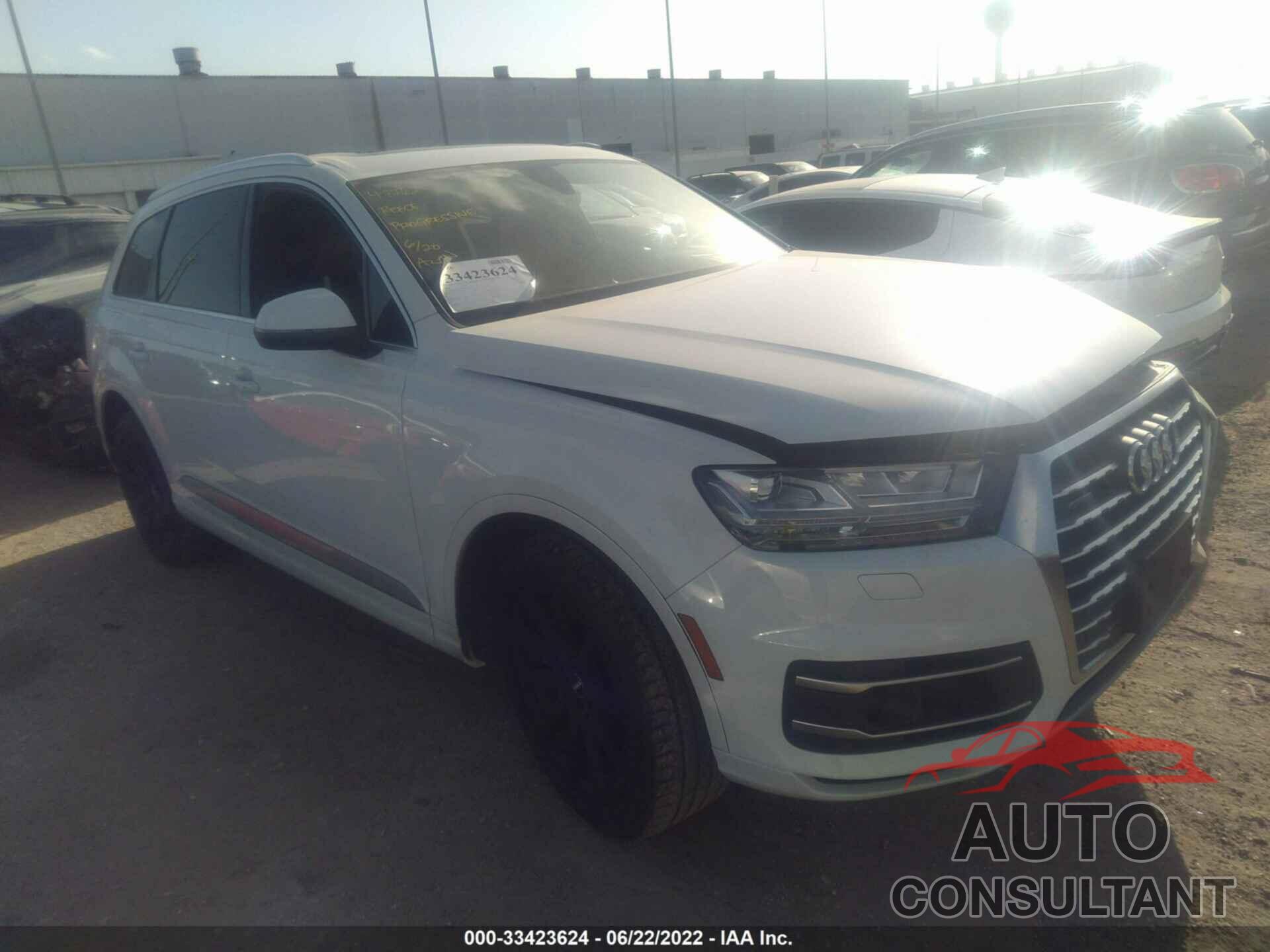 AUDI Q7 2018 - WA1LHAF7XJD020843