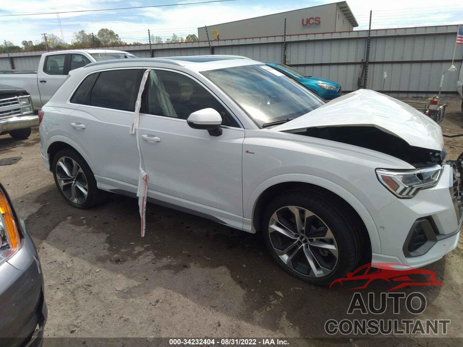 AUDI Q3 2021 - WA1EECF32M1005947