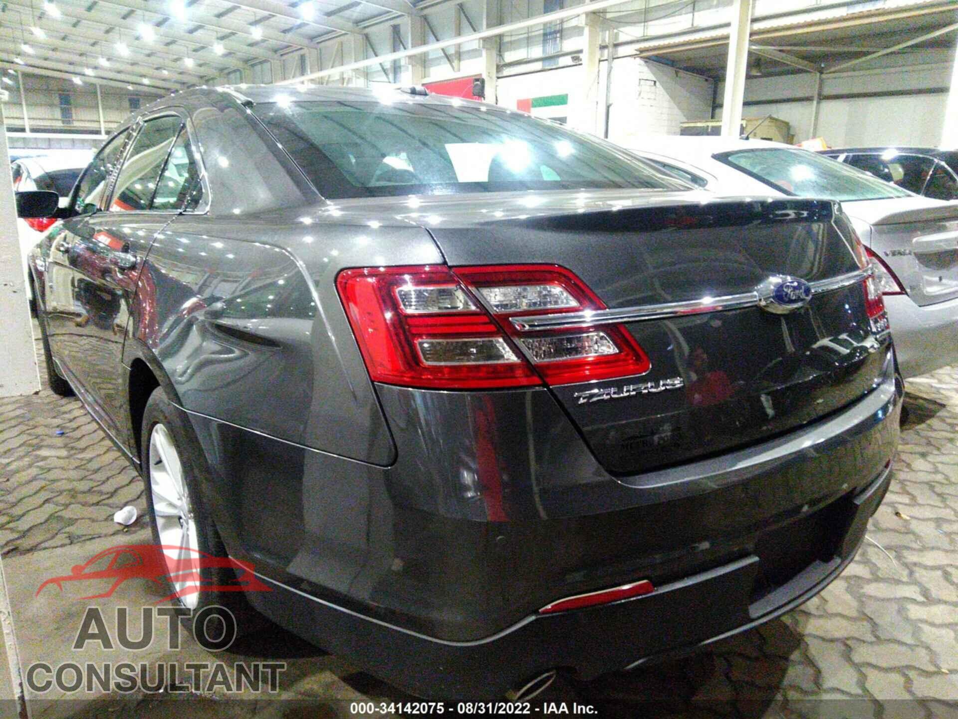 FORD TAURUS 2017 - 00AHP2E80HG146531