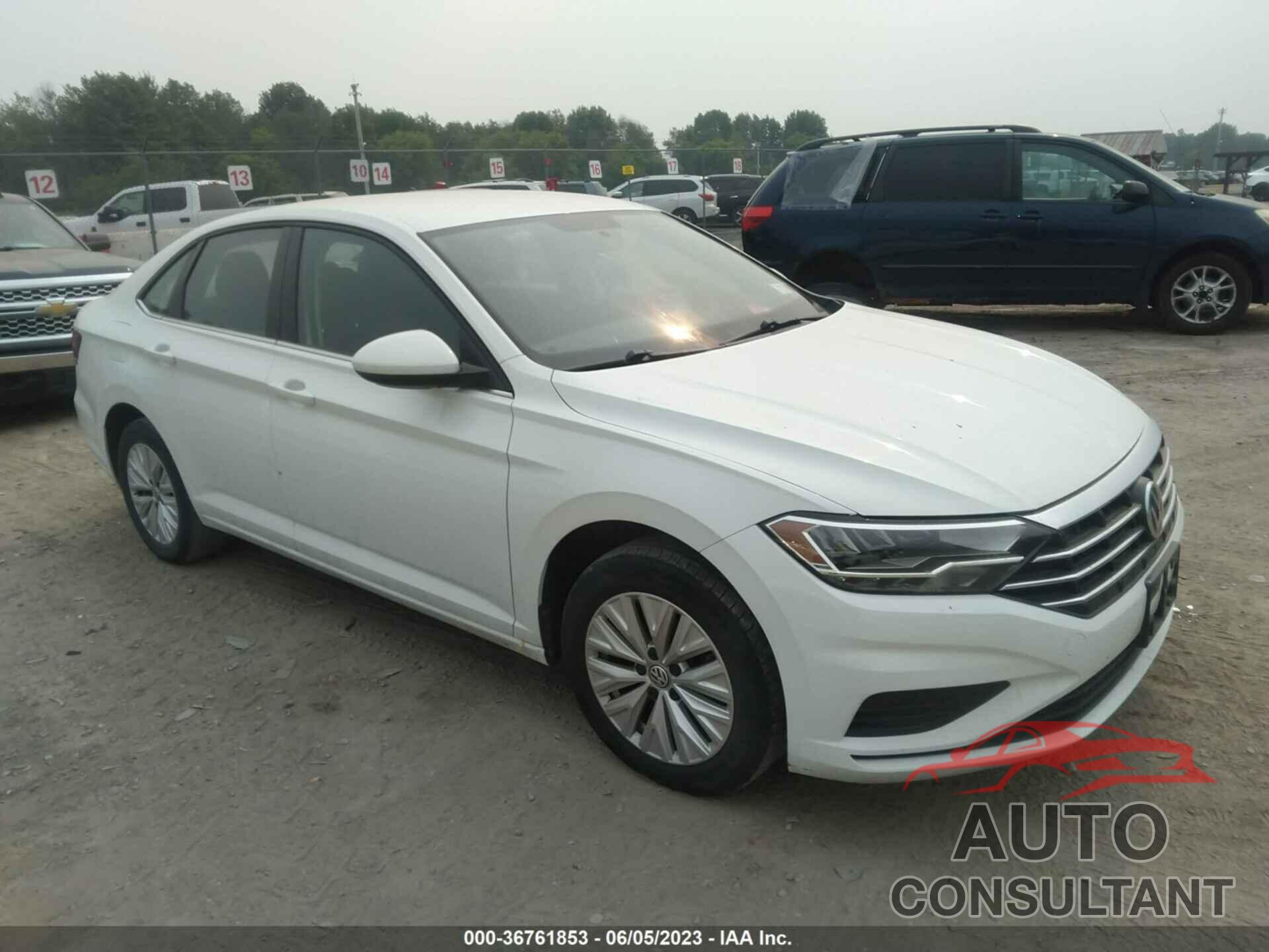 VOLKSWAGEN JETTA 2019 - 3VWC57BU2KM207400