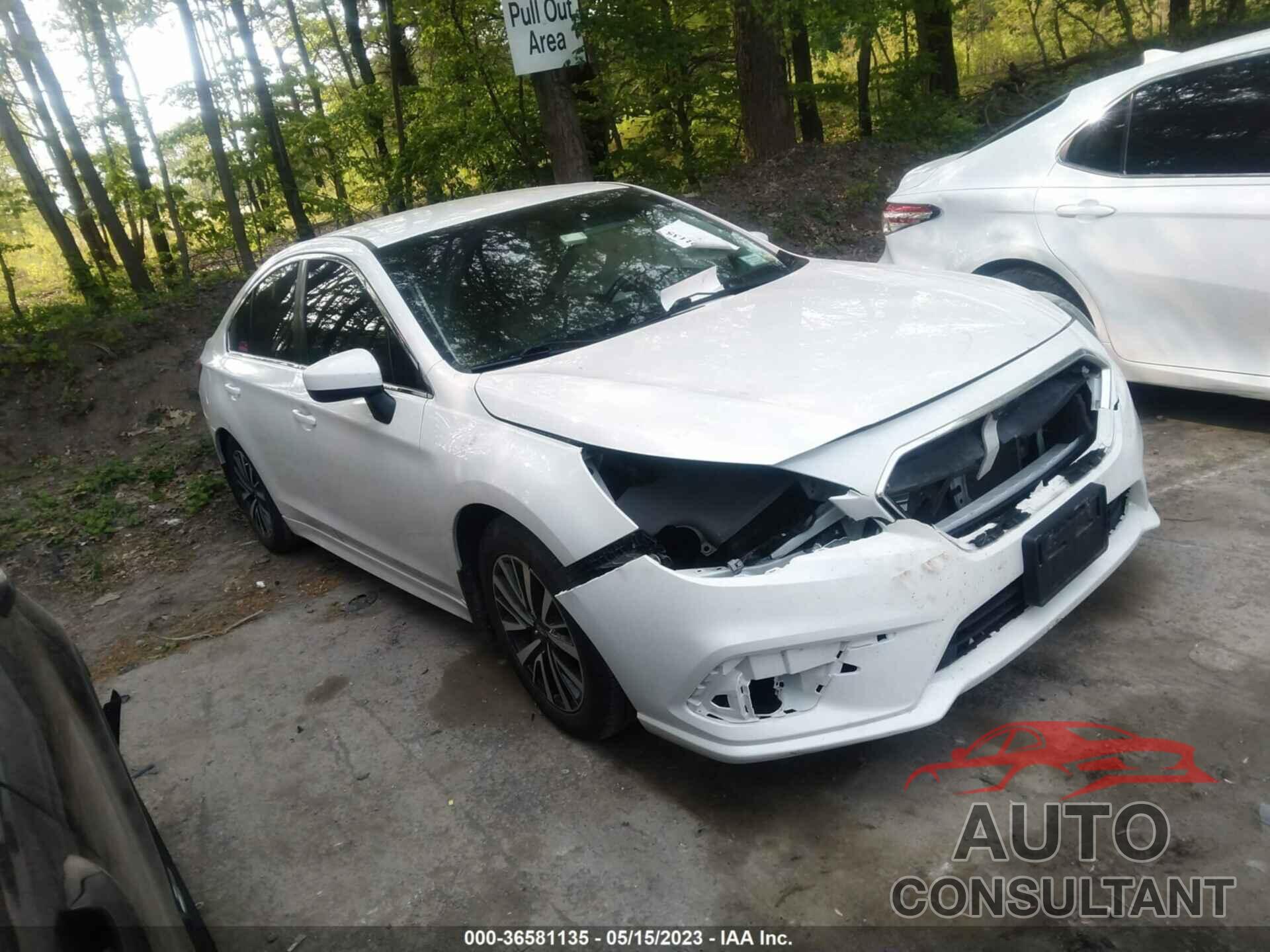 SUBARU LEGACY 2019 - 4S3BNAF64K3013699