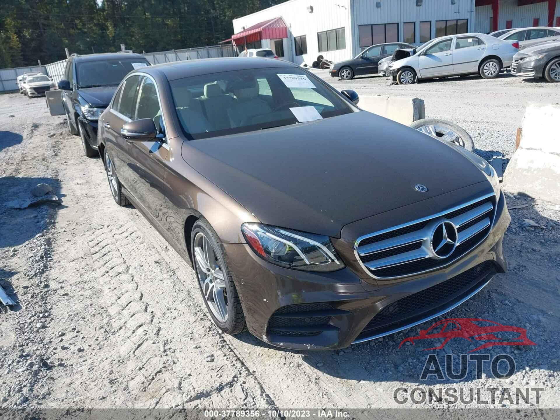 MERCEDES-BENZ E 300 2018 - WDDZF4JB1JA371800