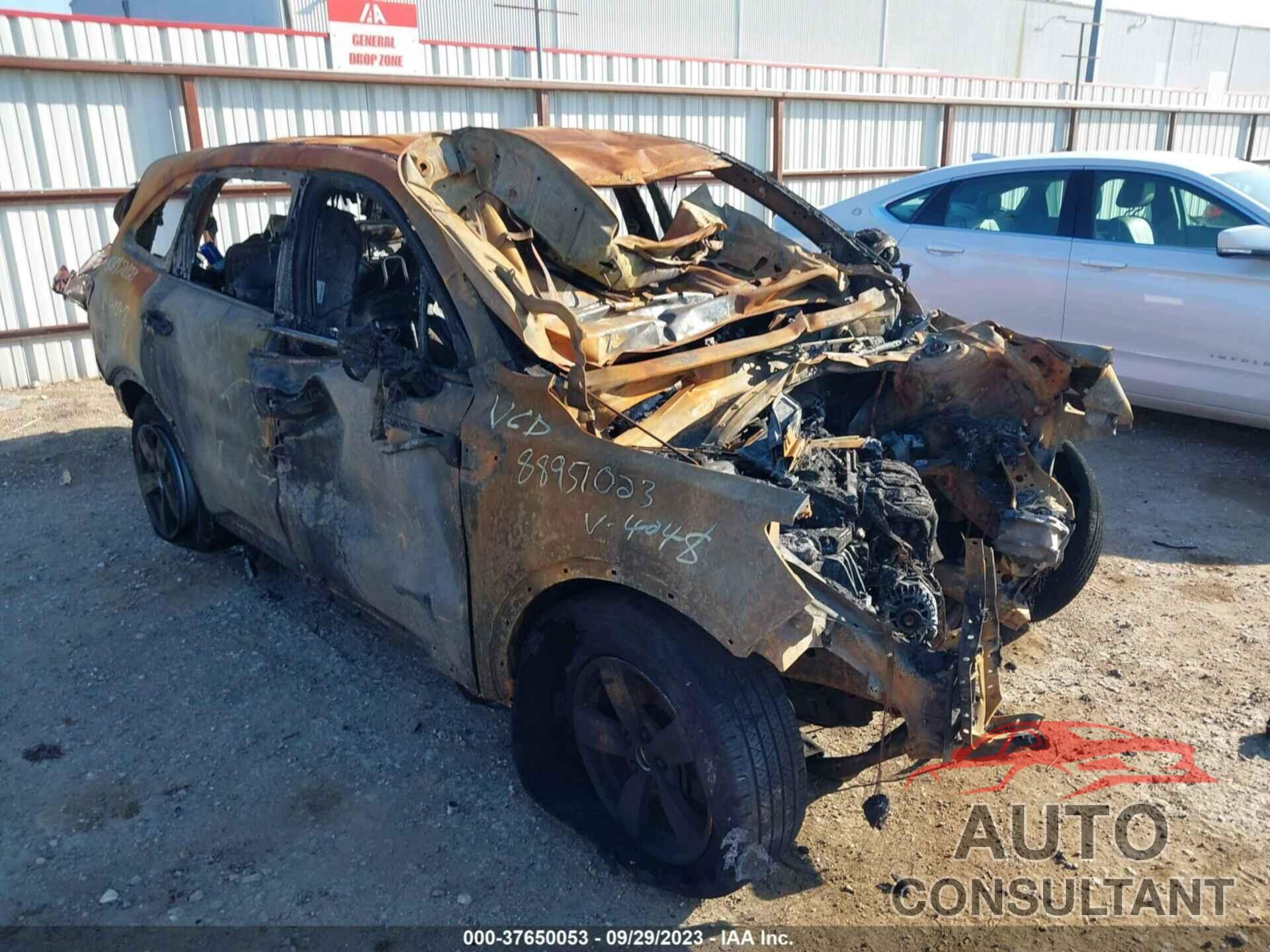 KIA SORENTO 2023 - 5XYRG4LC6PG164048