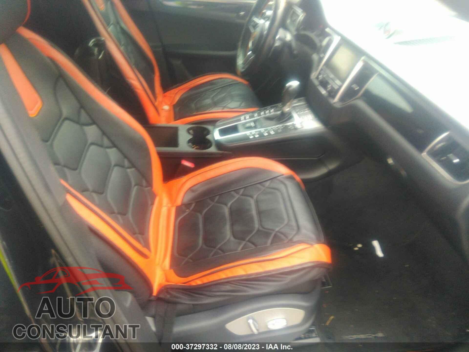 PORSCHE MACAN 2016 - WP1AB2A54GLB46087