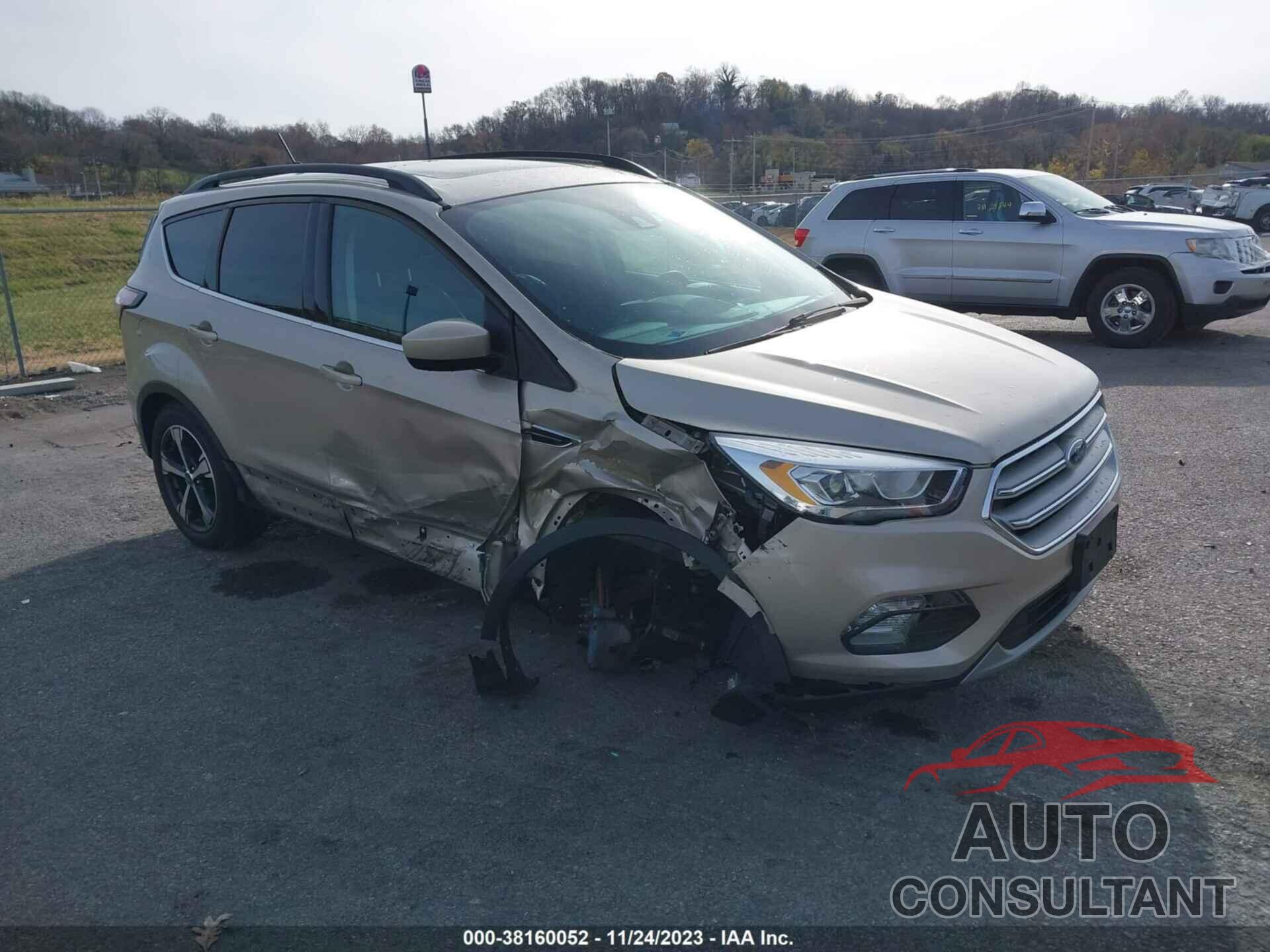 FORD ESCAPE 2018 - 1FMCU9HD2JUA88181