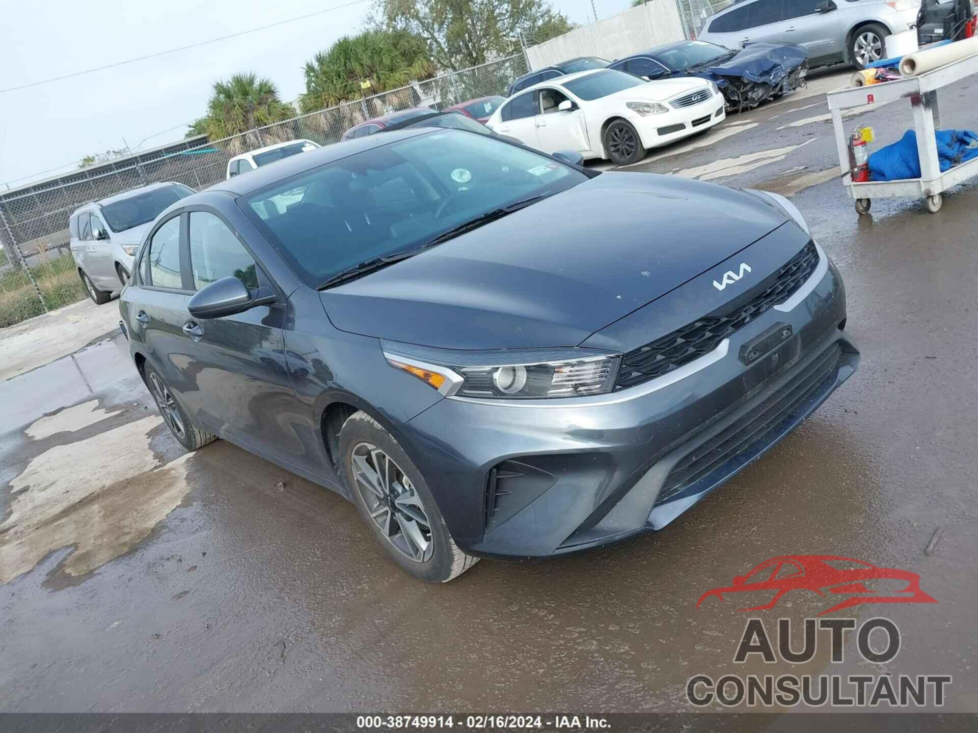 KIA FORTE 2023 - 3KPF24AD0PE601018