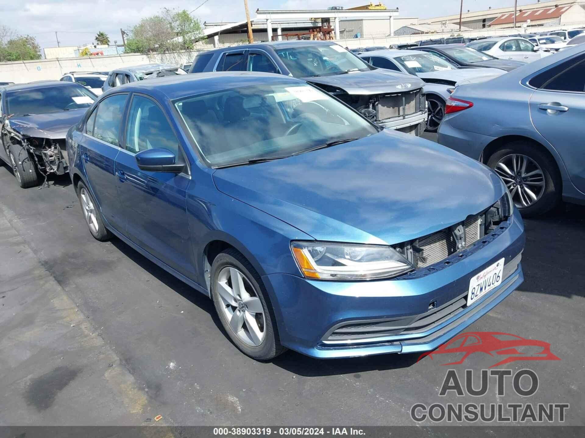 VOLKSWAGEN JETTA 2017 - 3VW2B7AJ9HM213554