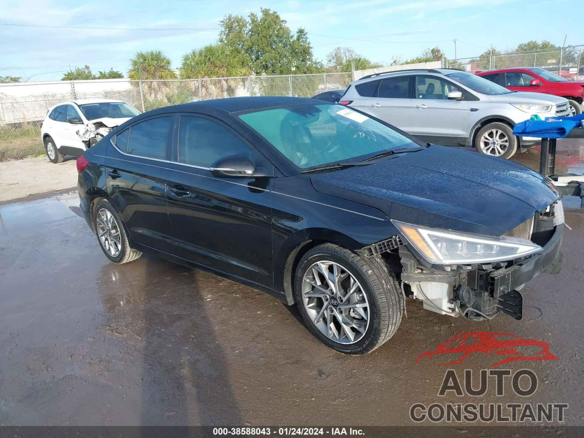 HYUNDAI ELANTRA 2019 - KMHD84LF8KU806841