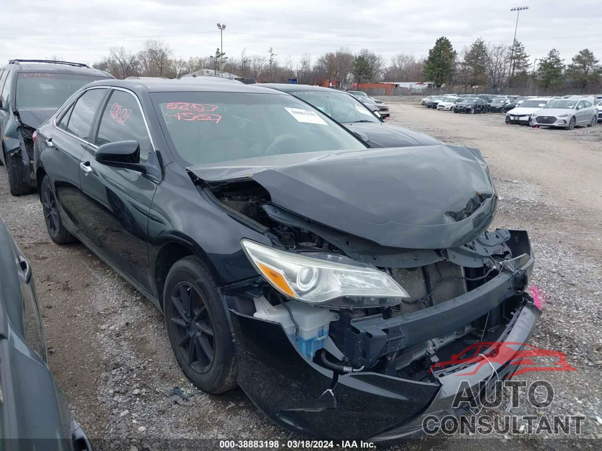 TOYOTA CAMRY 2016 - 4T4BF1FK2GR519447