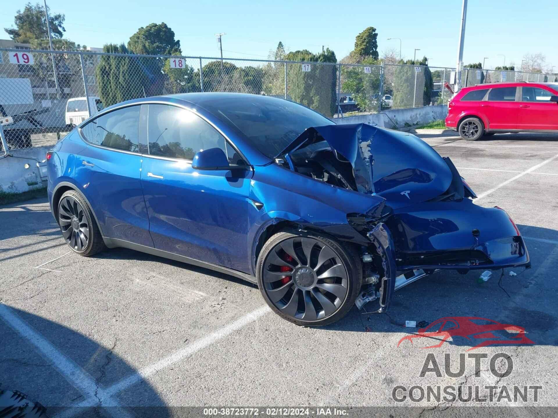 TESLA MODEL Y 2023 - 7SAYGDEF9PF913888