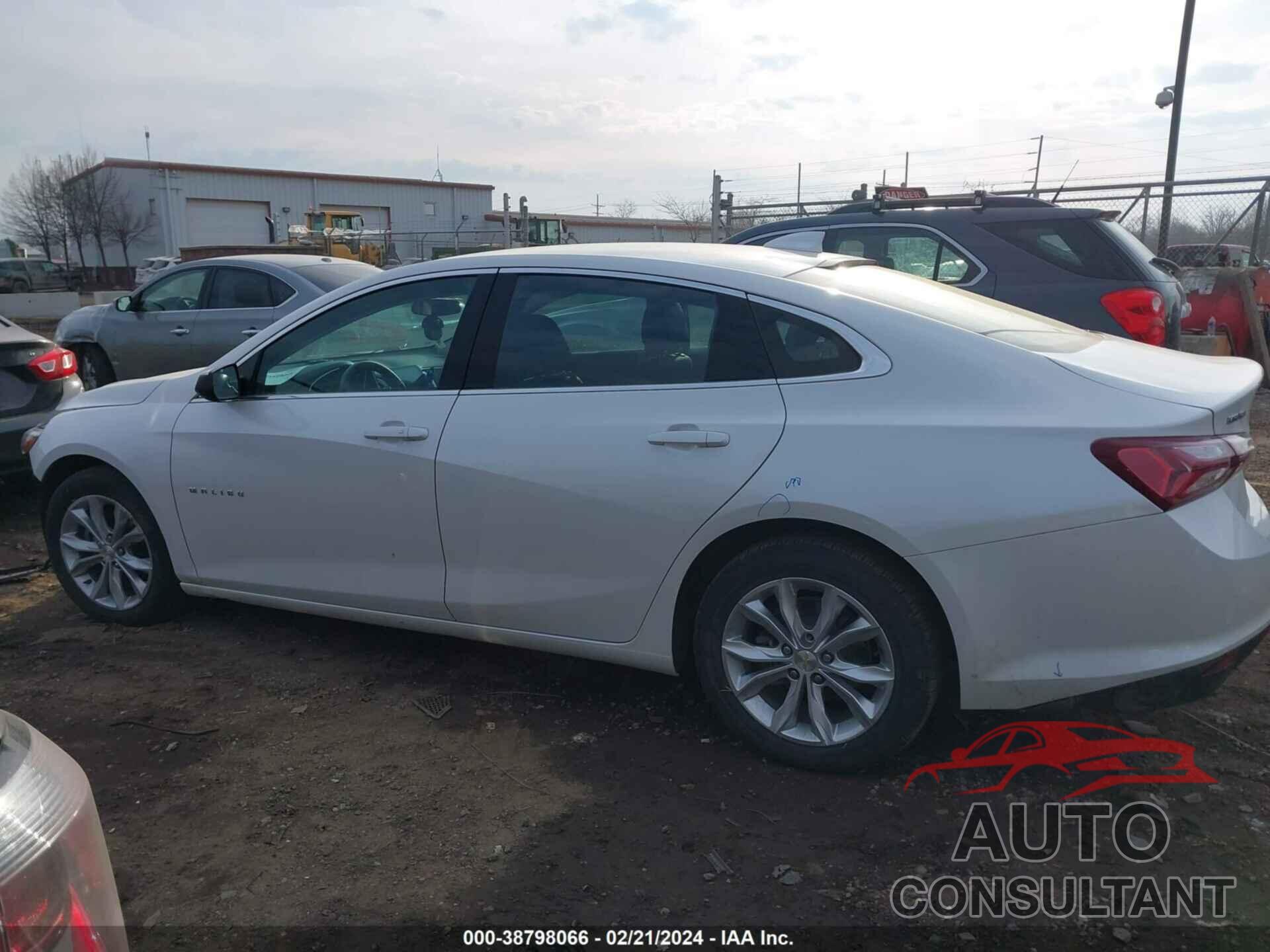 CHEVROLET MALIBU 2019 - 1G1ZD5ST4KF116763