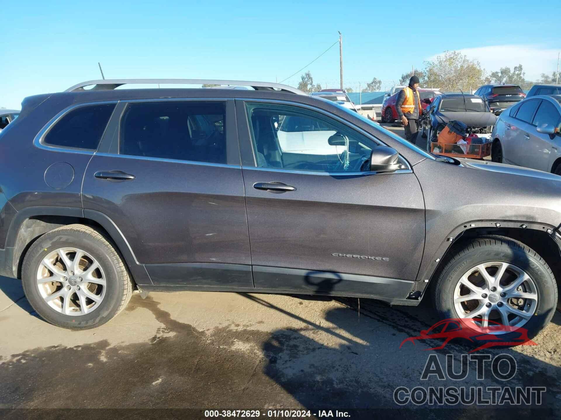 JEEP CHEROKEE 2018 - 1C4PJLLB3JD568750