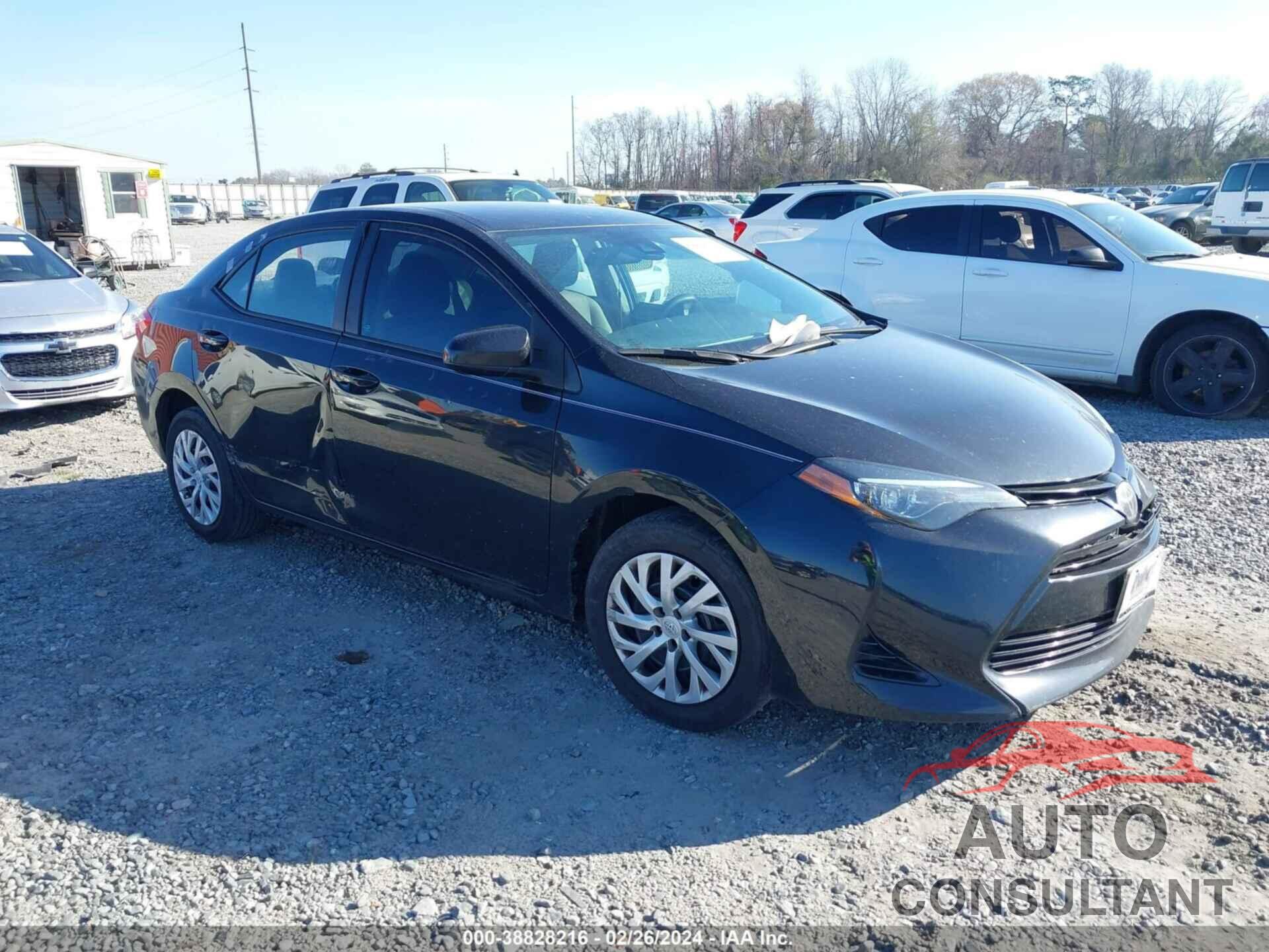 TOYOTA COROLLA 2018 - 5YFBURHE9JP853991