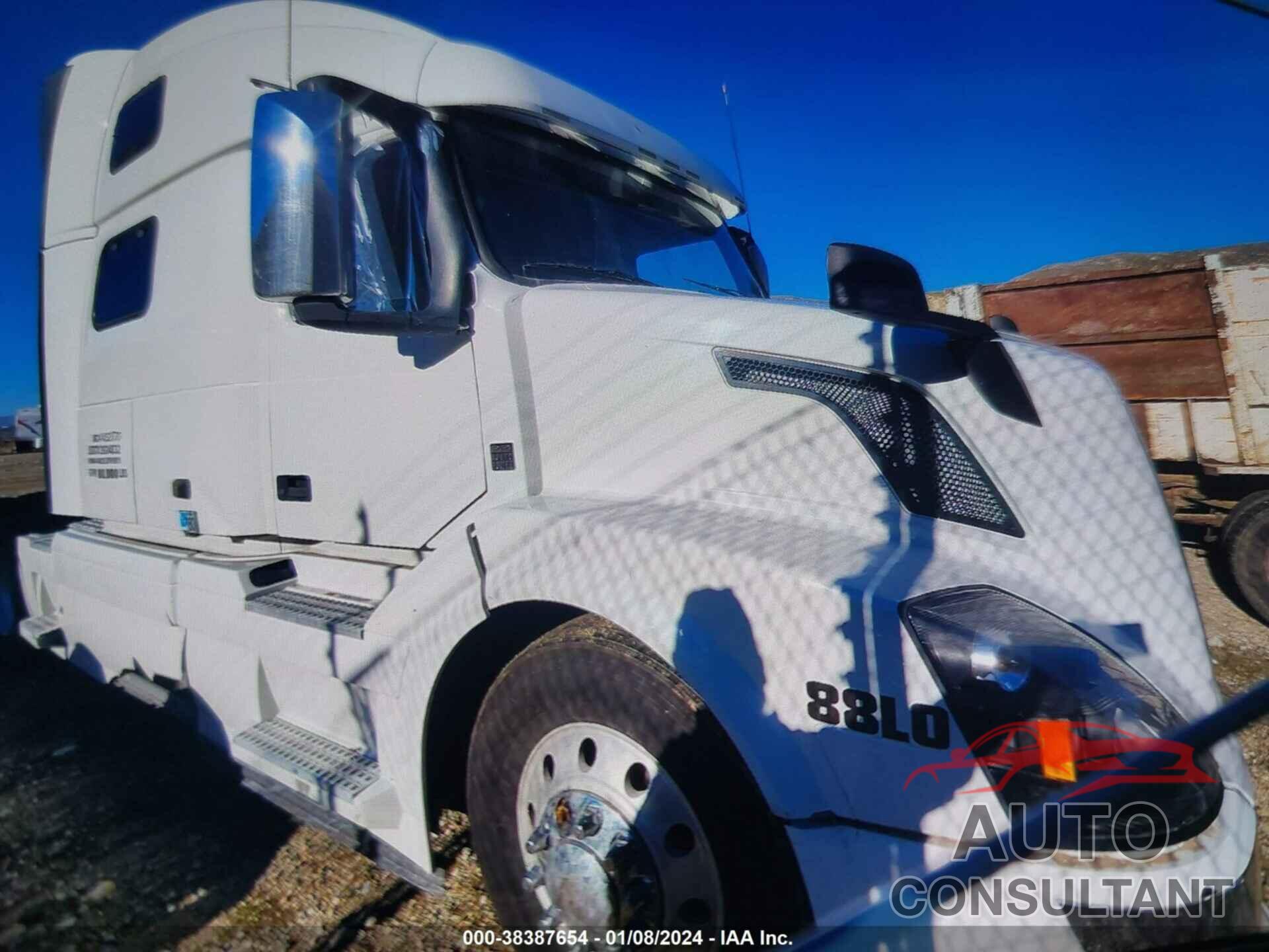 VOLVO VN 2015 - 4V4NC9EJXFN190019