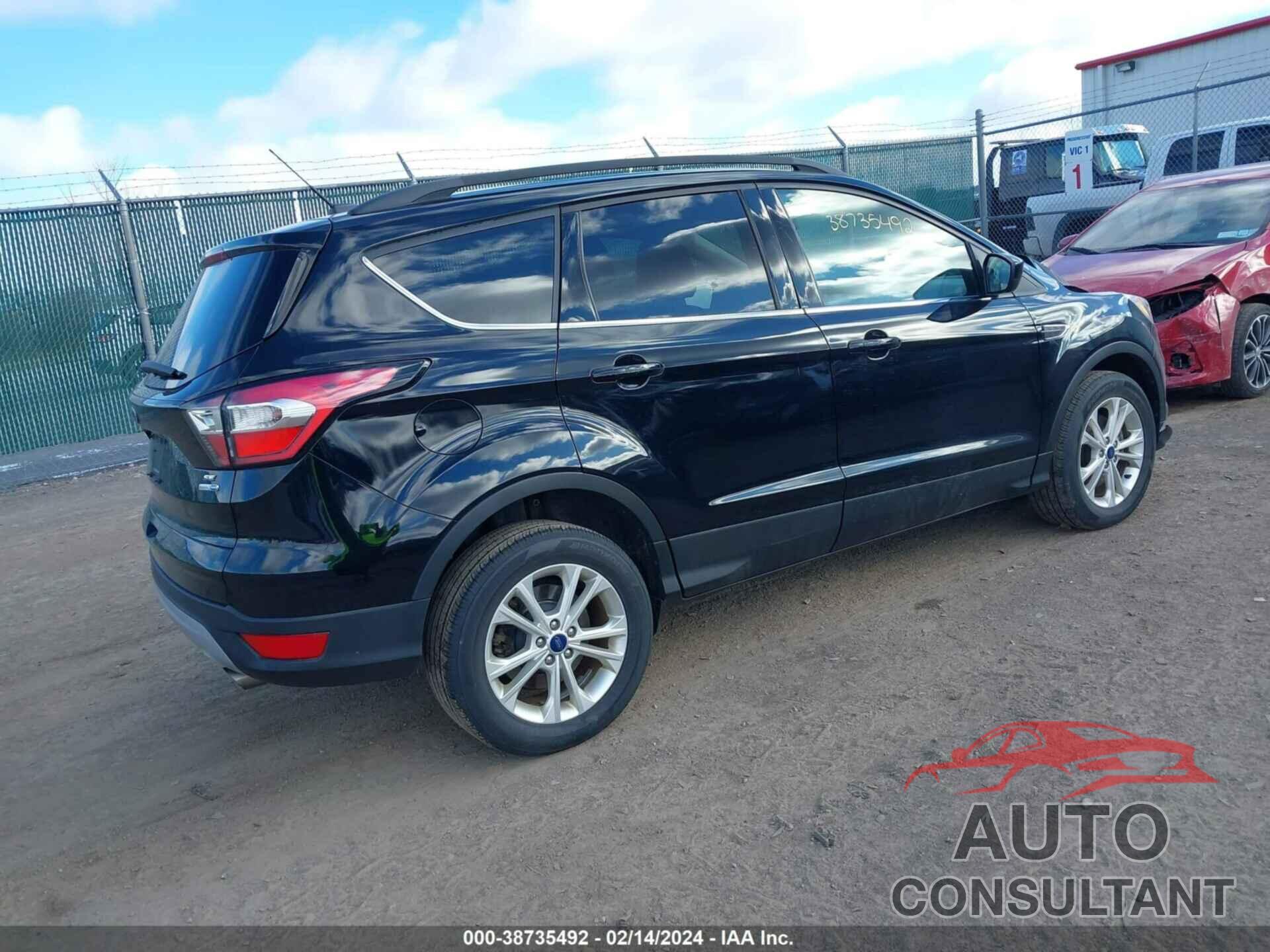 FORD ESCAPE 2017 - 1FMCU9G9XHUB94272