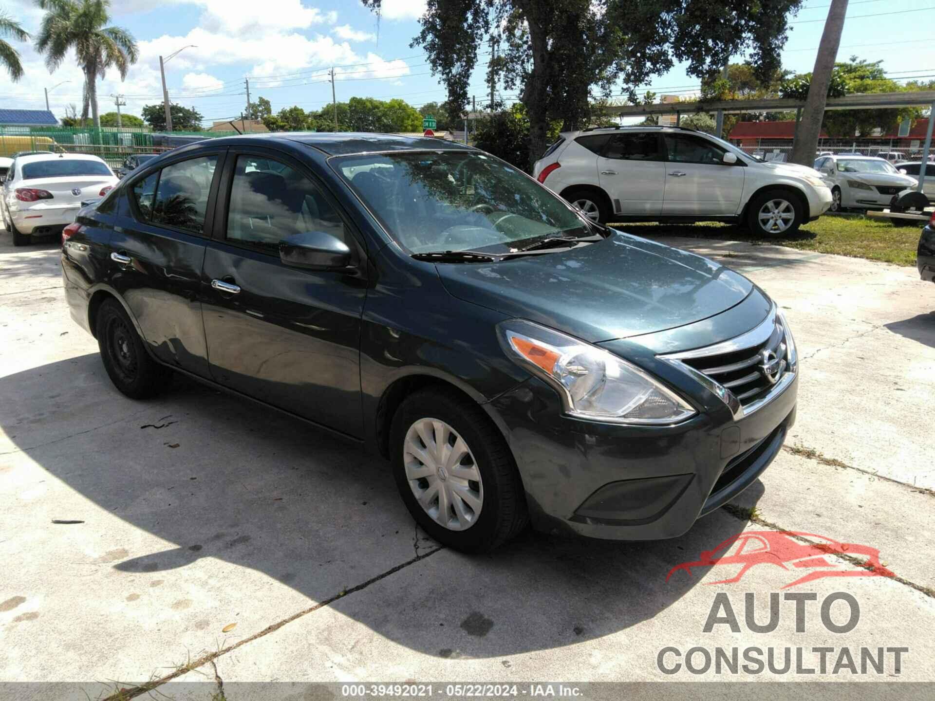 NISSAN VERSA 2017 - 3N1CN7APXHL834216