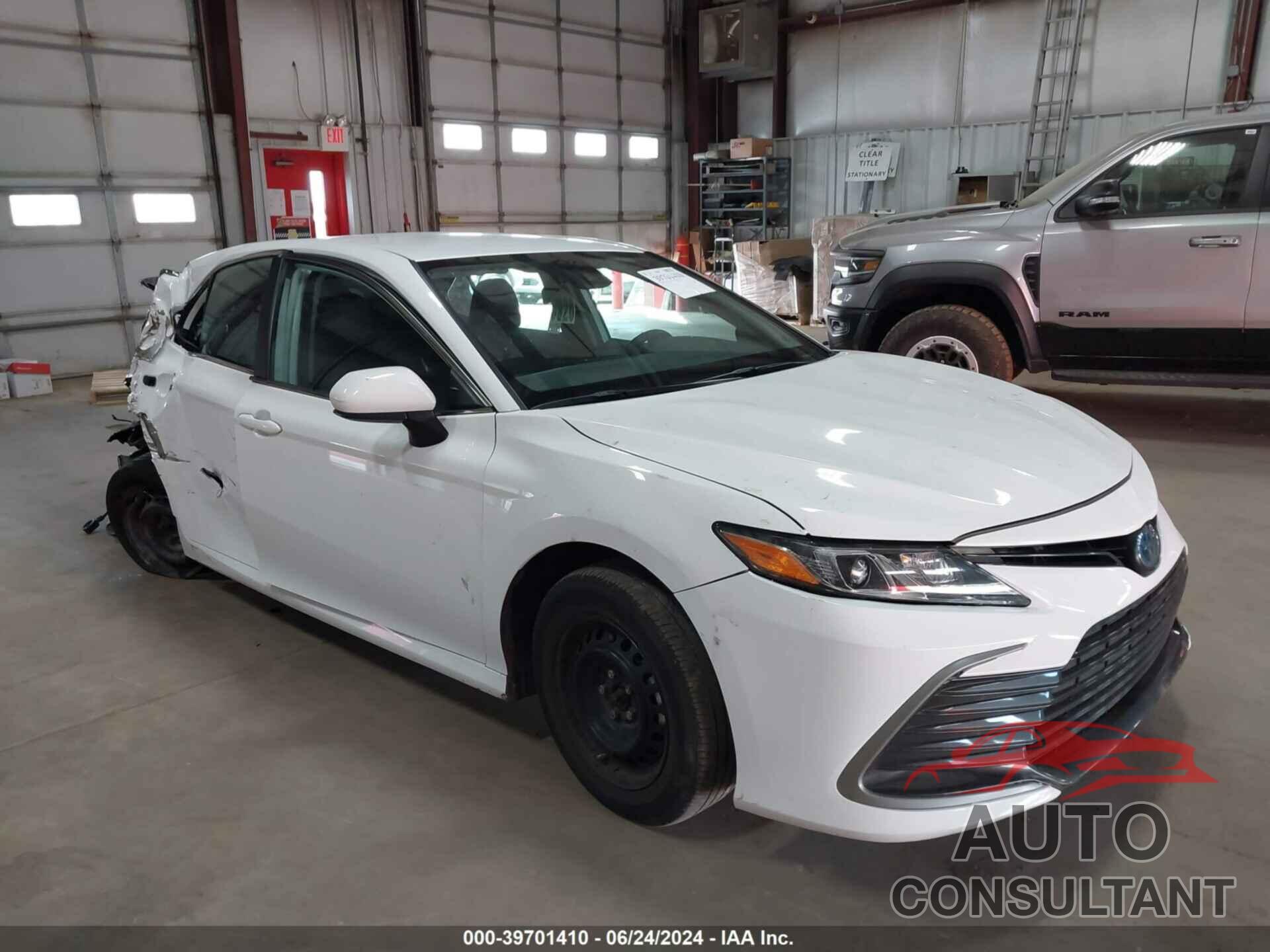 TOYOTA CAMRY 2022 - 4T1C31AK4NU581914