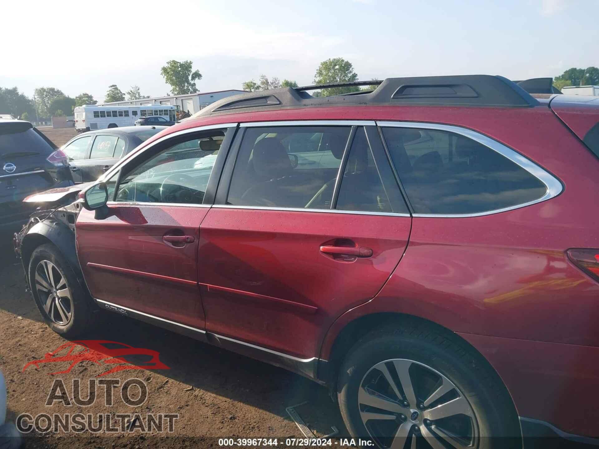 SUBARU OUTBACK 2018 - 4S4BSANC2J3248564