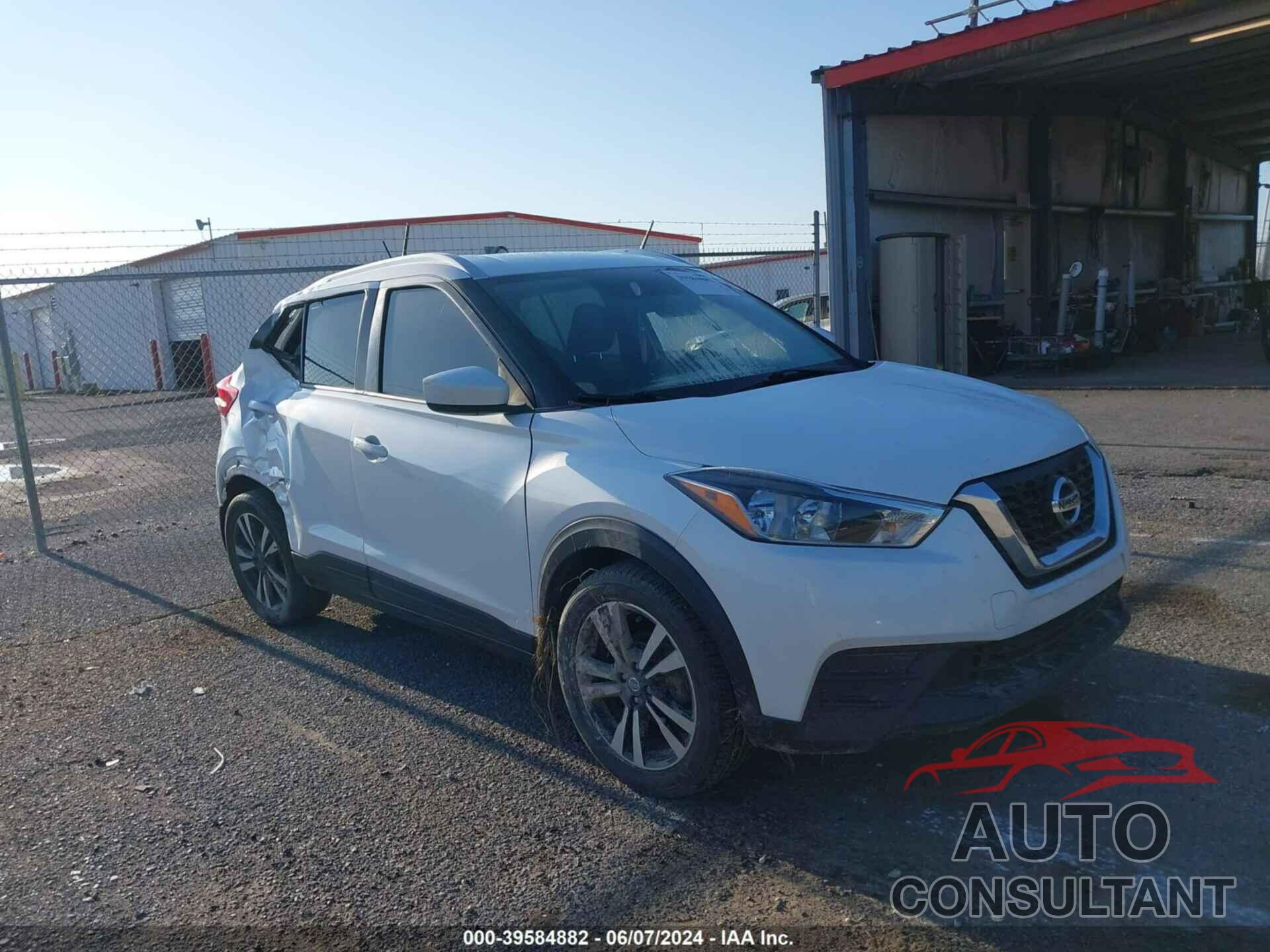 NISSAN KICKS 2019 - 3N1CP5CU2KL555271