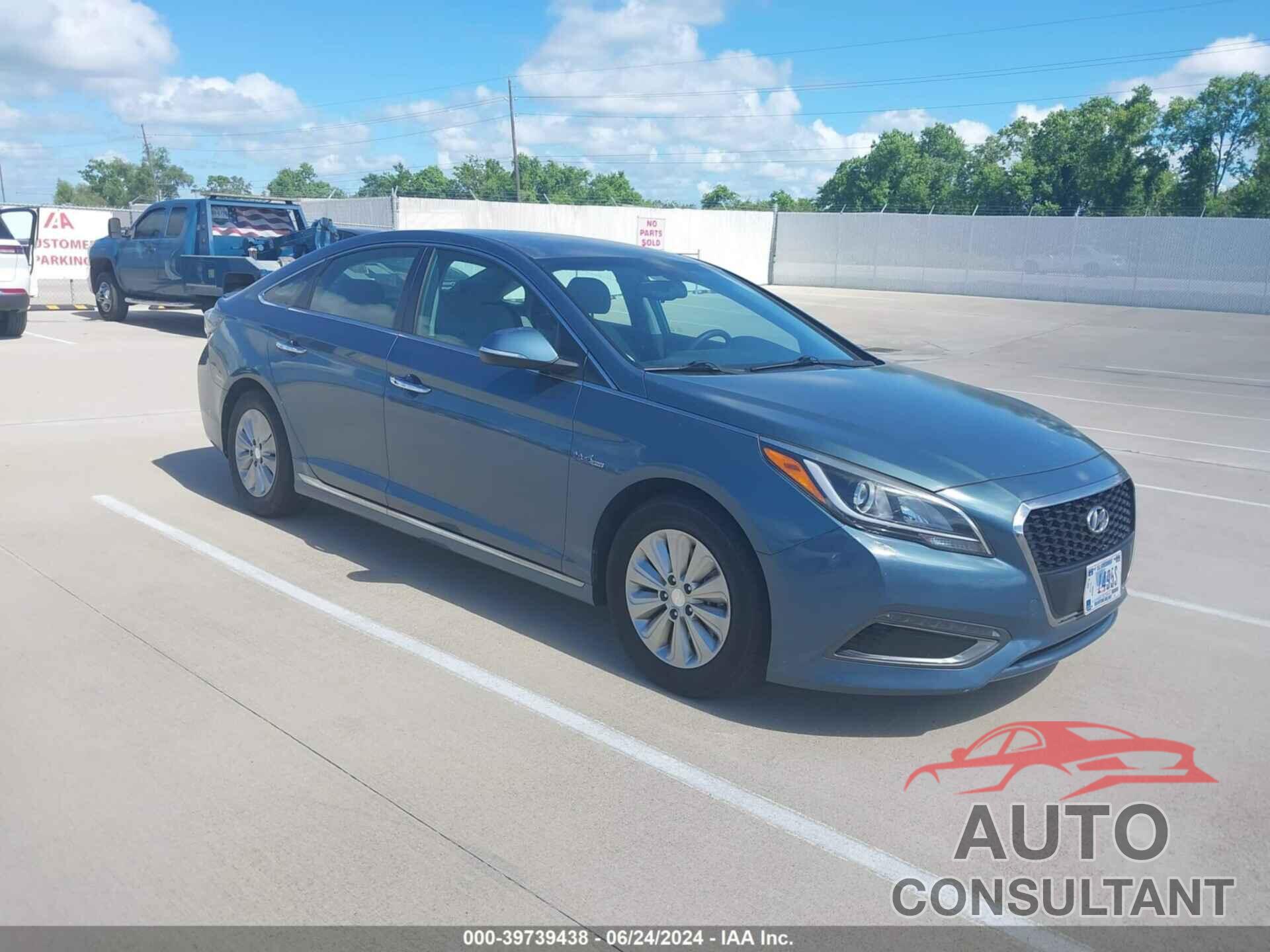 HYUNDAI SONATA HYBRID 2016 - KMHE24L18GA039558