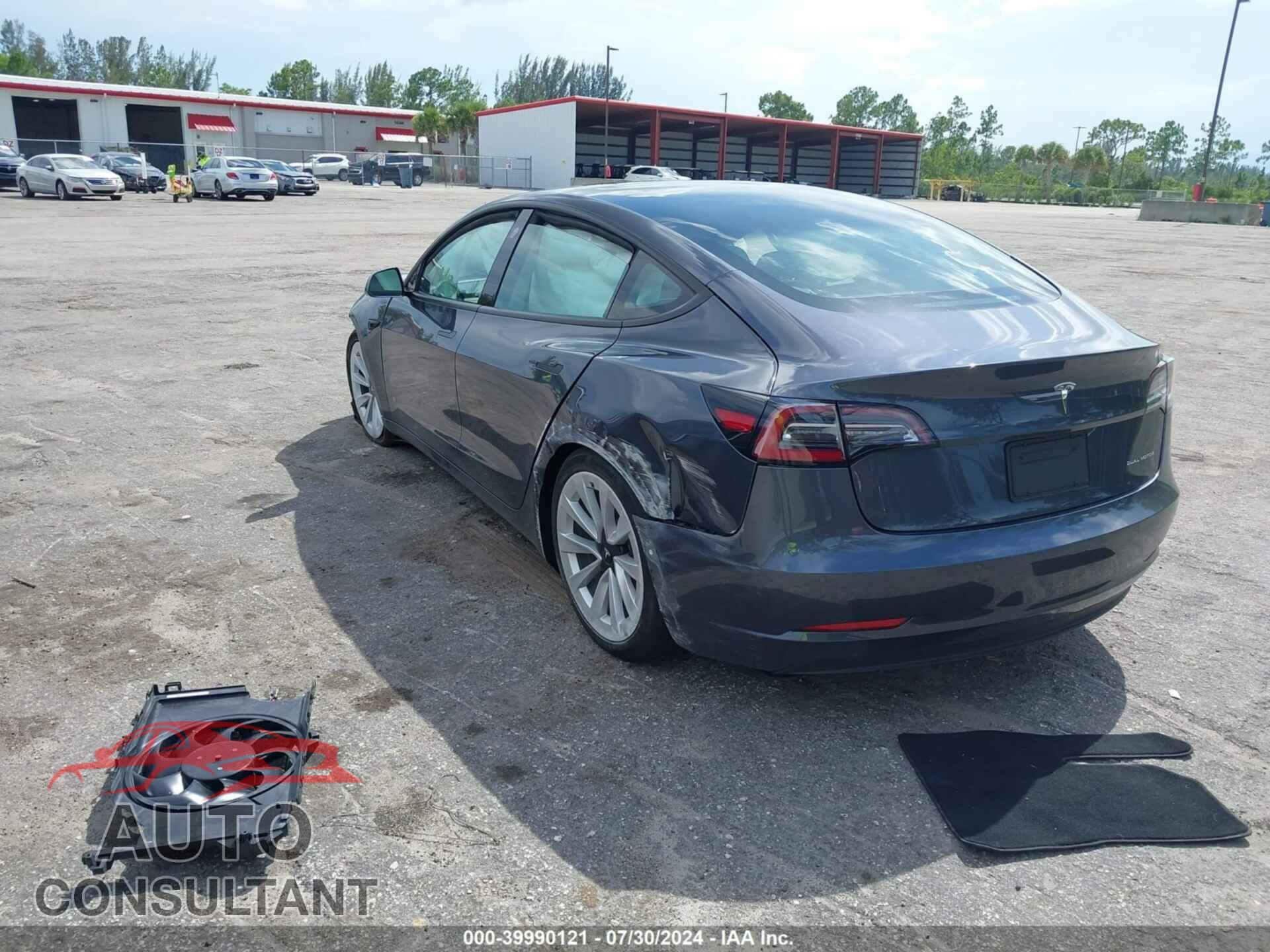TESLA MODEL 3 2021 - 5YJ3E1EB7MF044132
