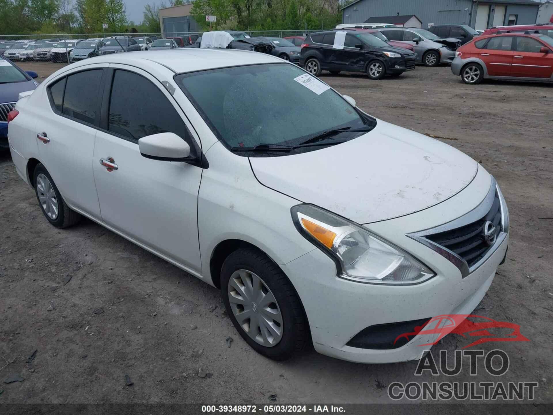 NISSAN VERSA 2018 - 3N1CN7APXJL879548