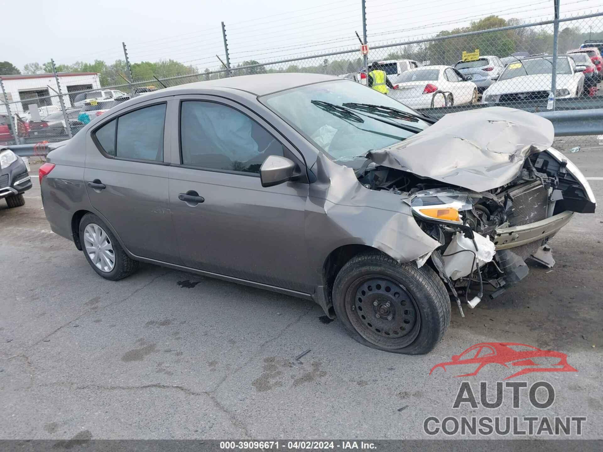 NISSAN VERSA 2016 - 3N1CN7AP7GL888832