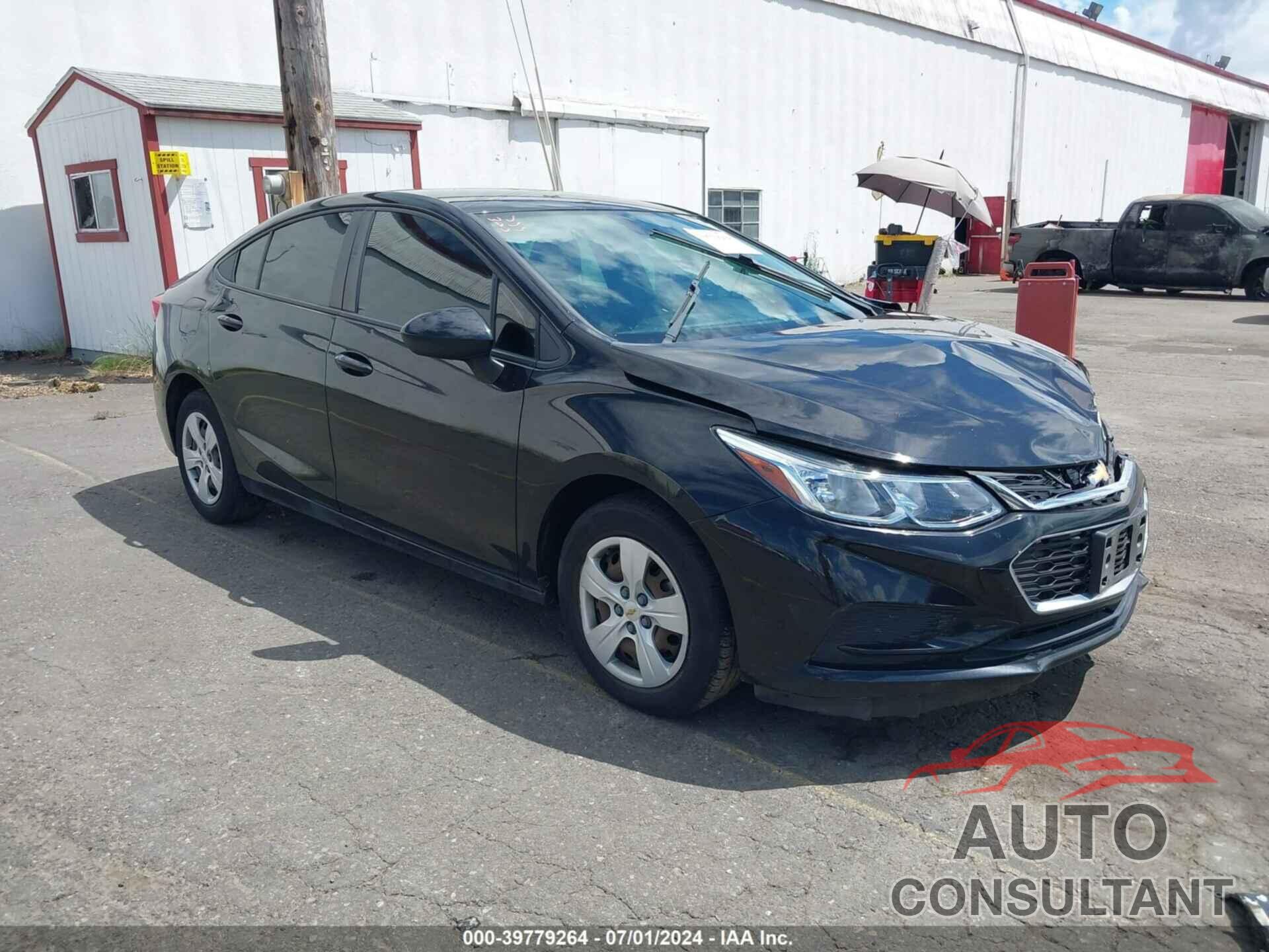 CHEVROLET CRUZE 2018 - 1G1BC5SM6J7220547