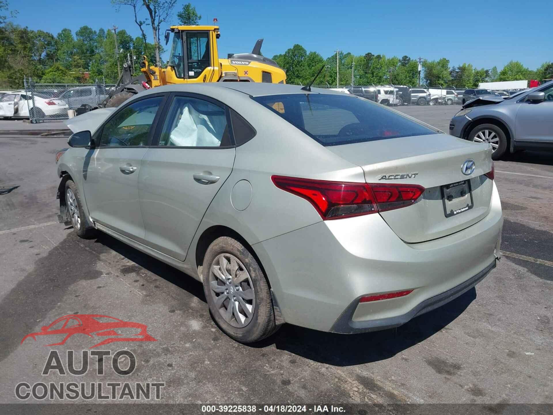 HYUNDAI ACCENT 2018 - 3KPC24A37JE024201