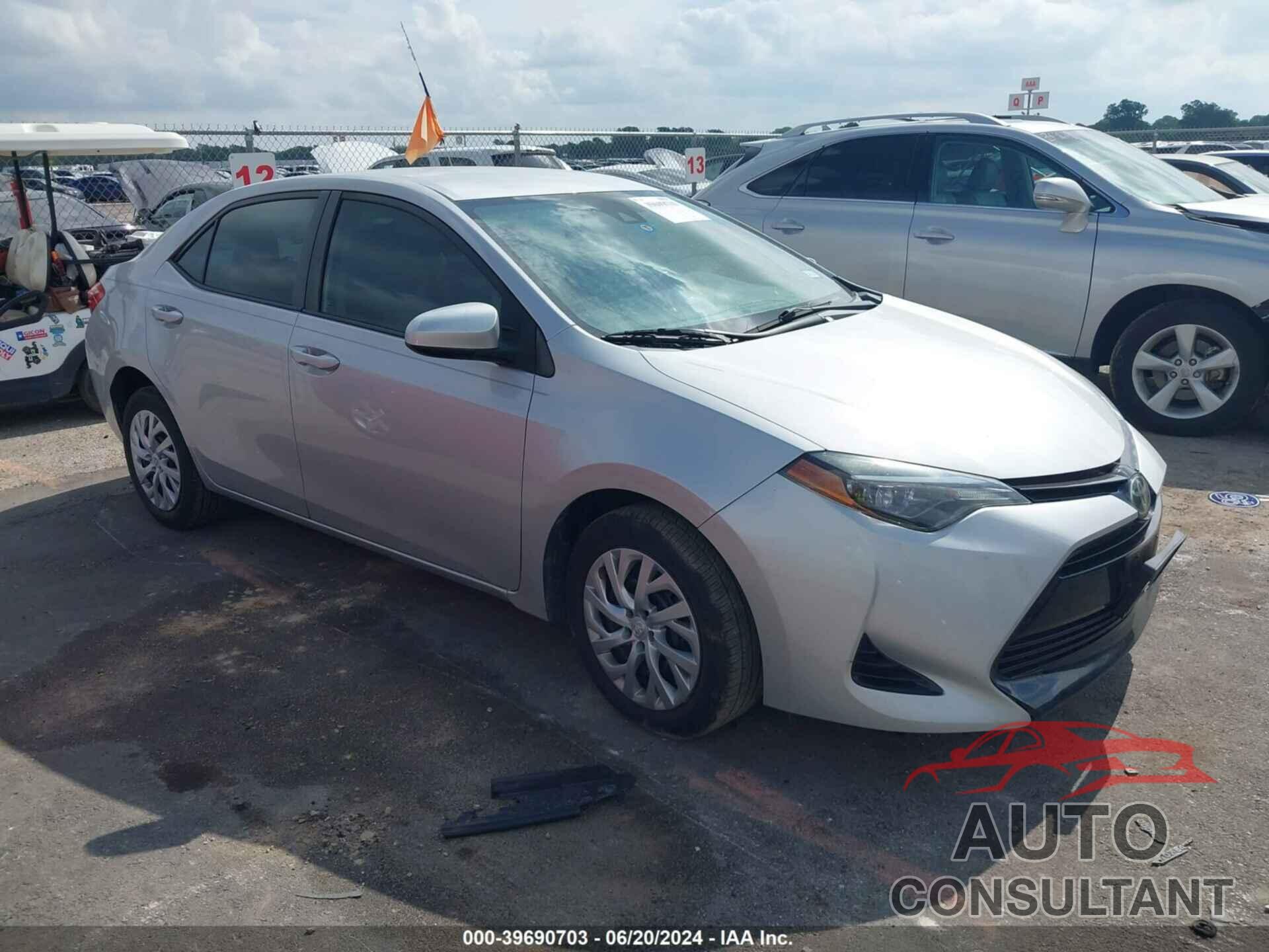 TOYOTA COROLLA 2017 - 5YFBURHE9HP698479