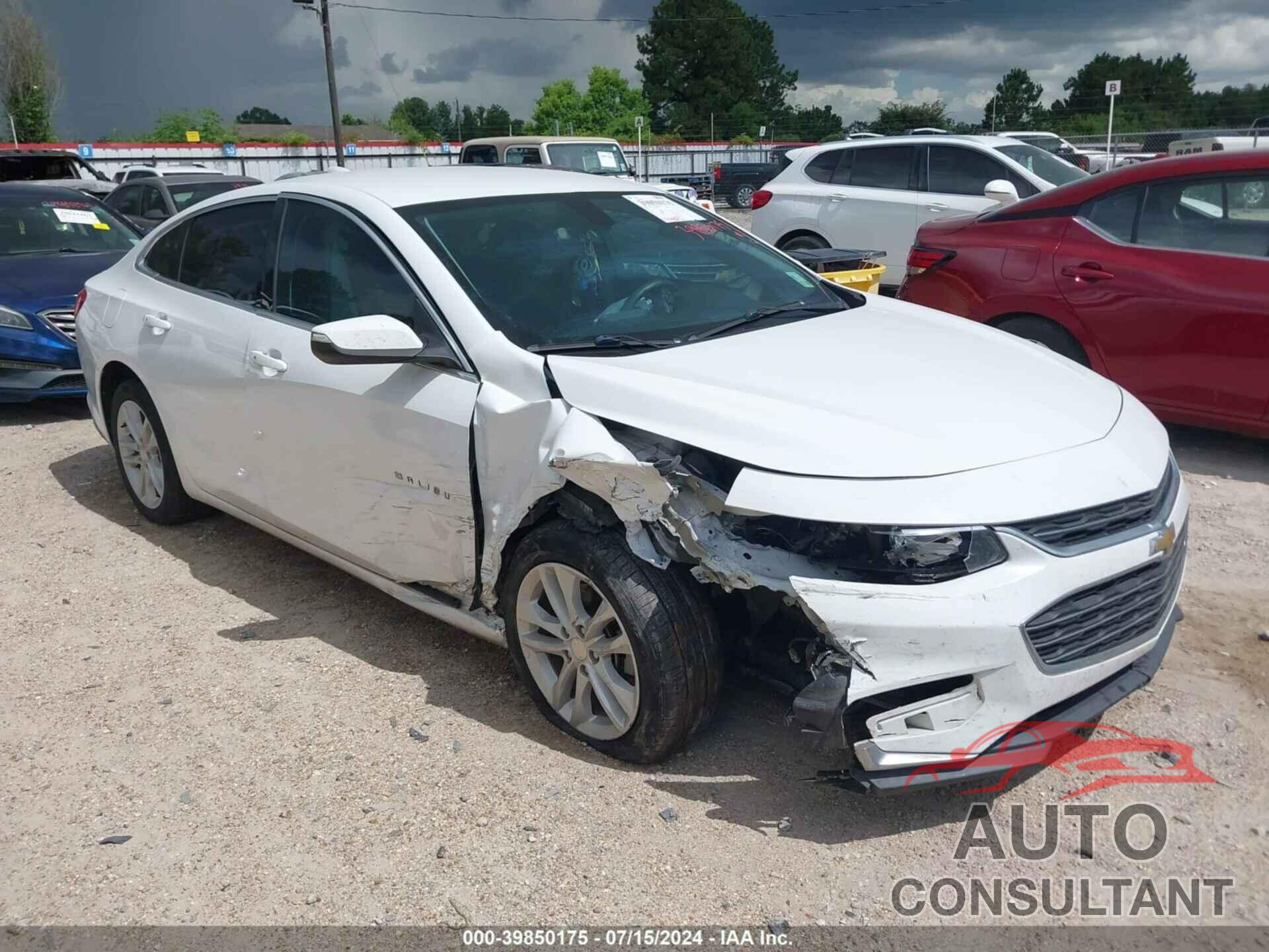 CHEVROLET MALIBU 2018 - 1G1ZD5ST2JF267339