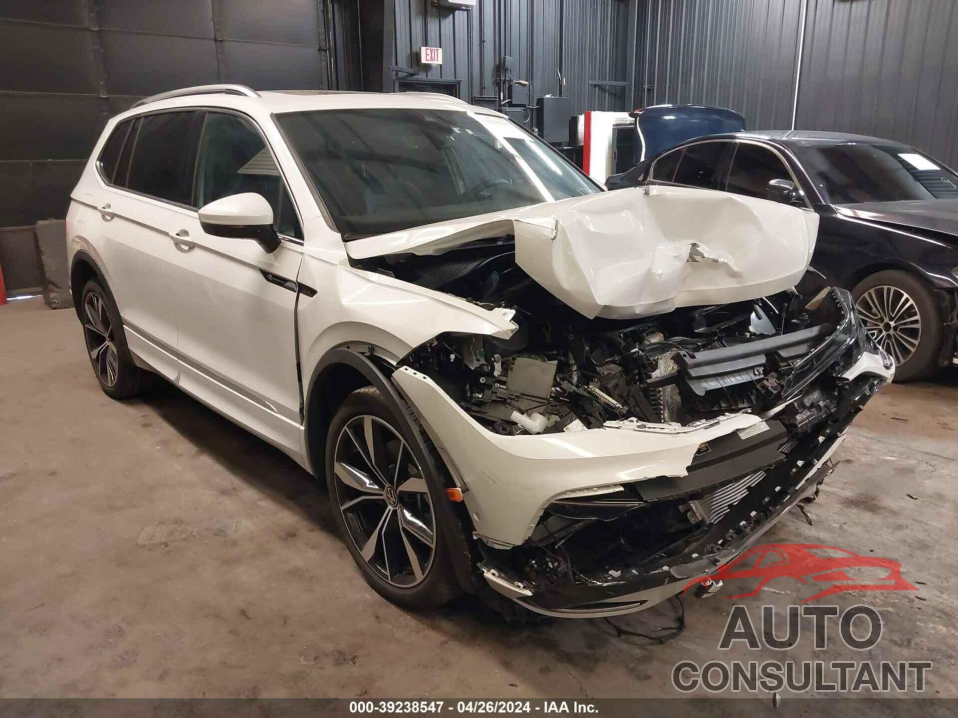 VOLKSWAGEN TIGUAN 2023 - 3VV4B7AX8PM115387