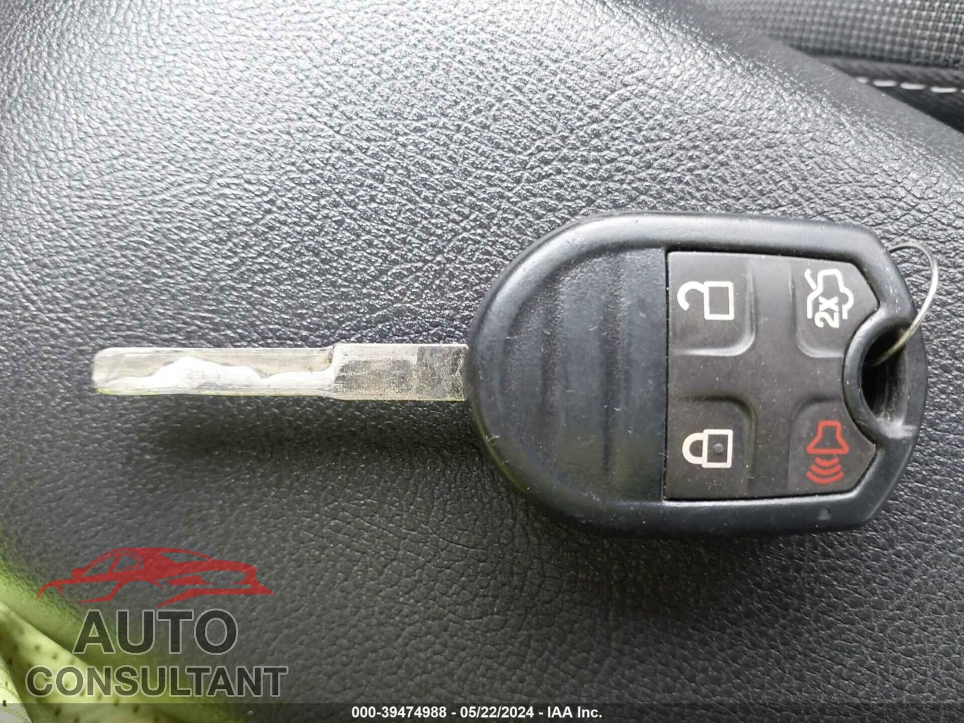 FORD FIESTA 2019 - 3FADP4EJ9KM136879