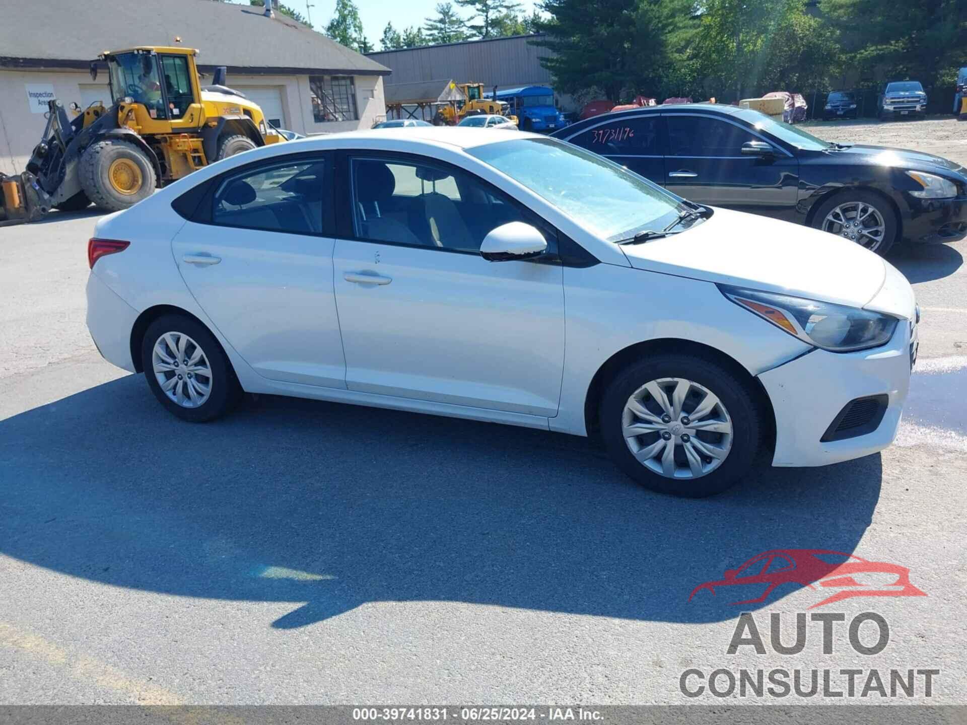 HYUNDAI ACCENT 2018 - 3KPC24A31JE019933