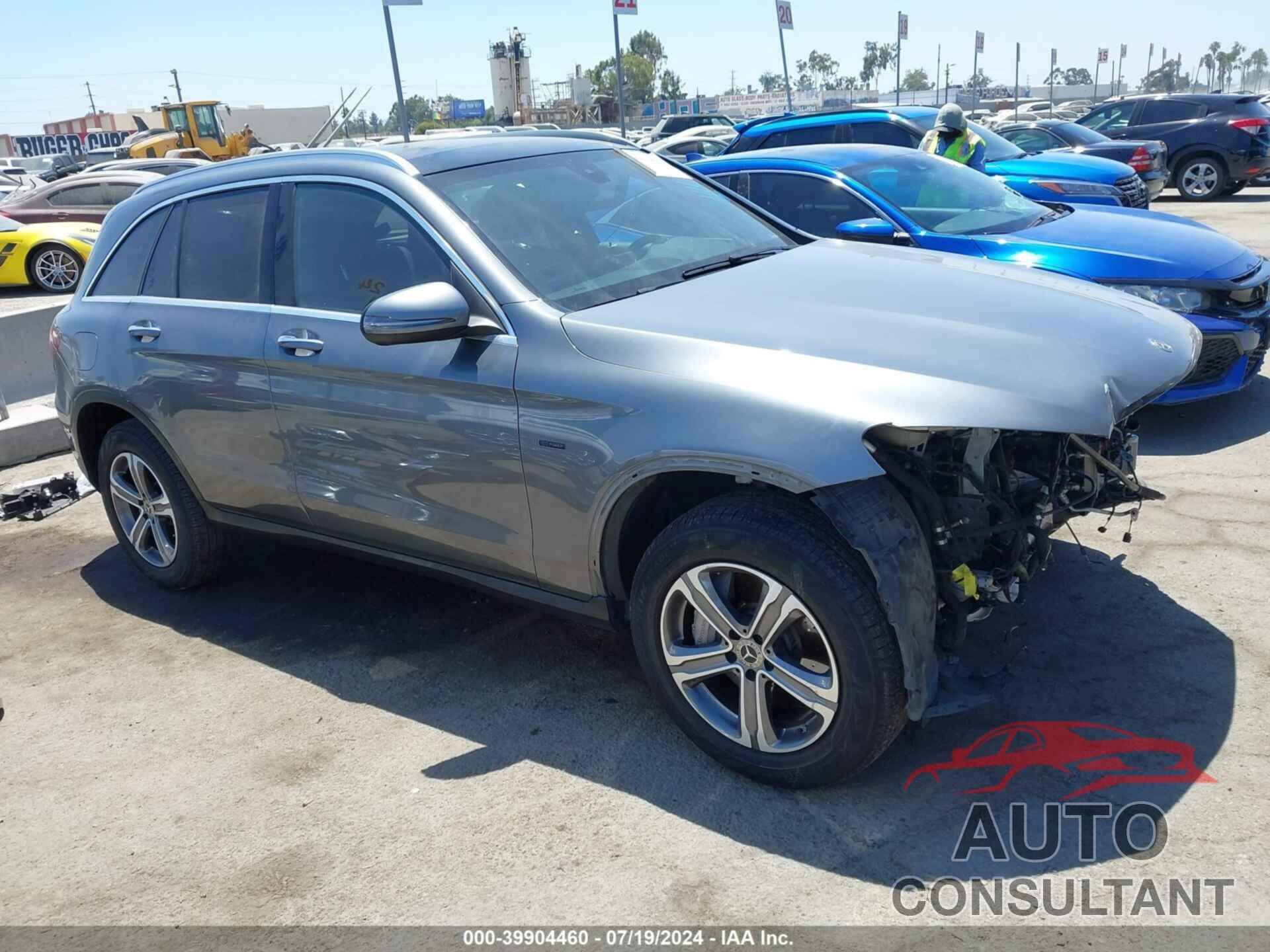 MERCEDES-BENZ GLC 350E 2019 - WDC0G5EB2KF536476