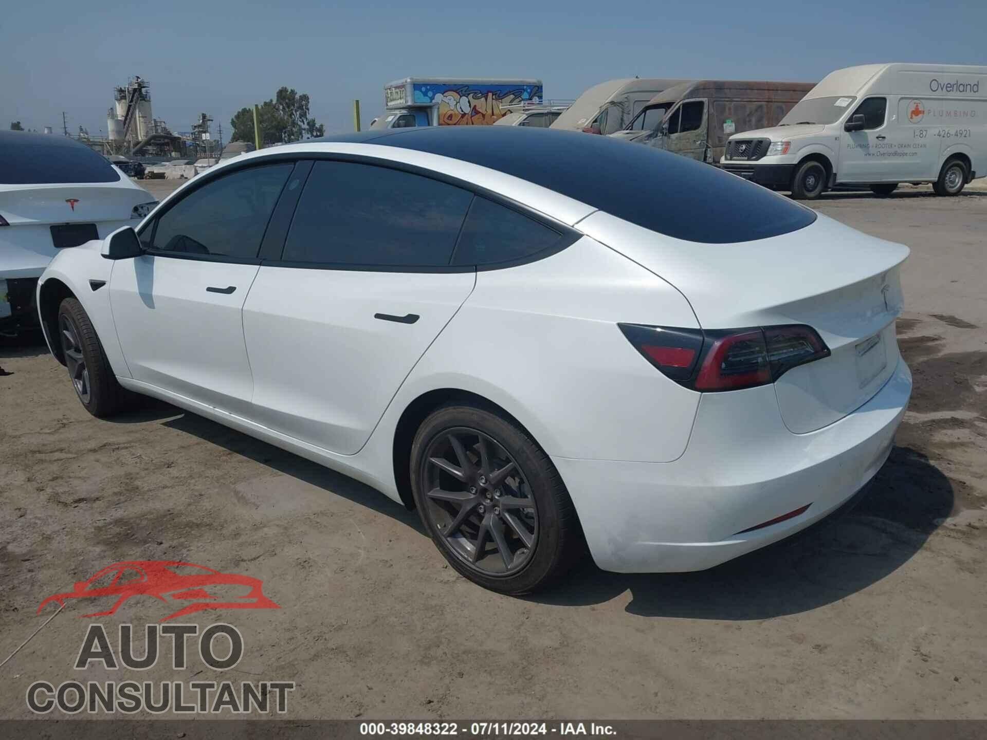 TESLA MODEL 3 2023 - 5YJ3E1EA0PF572753