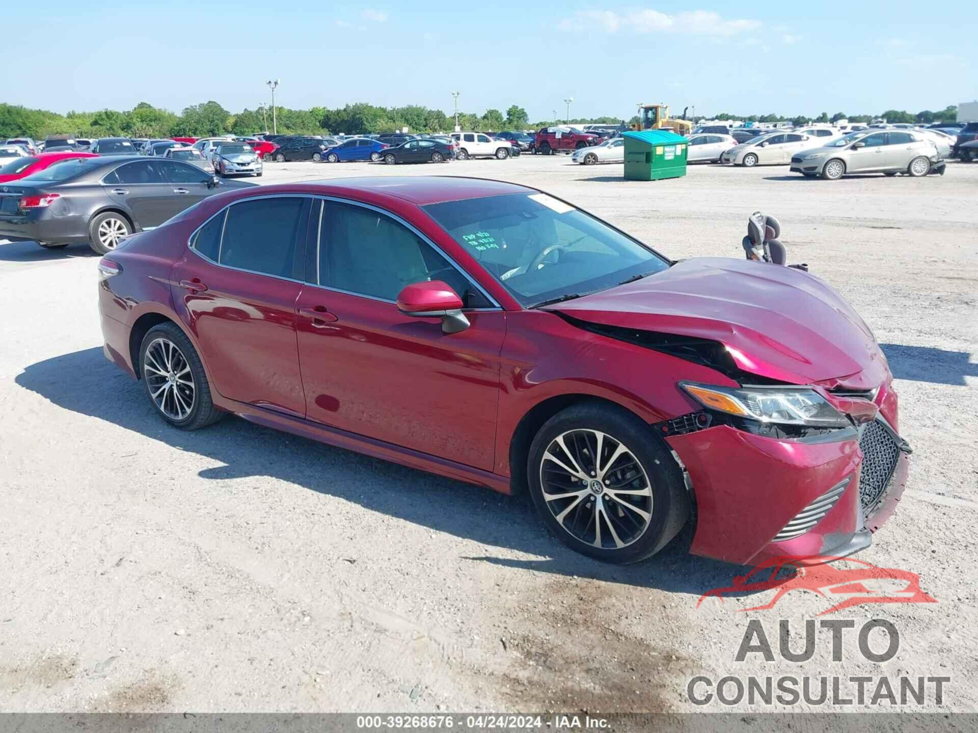 TOYOTA CAMRY 2018 - 4T1B11HK6JU507816