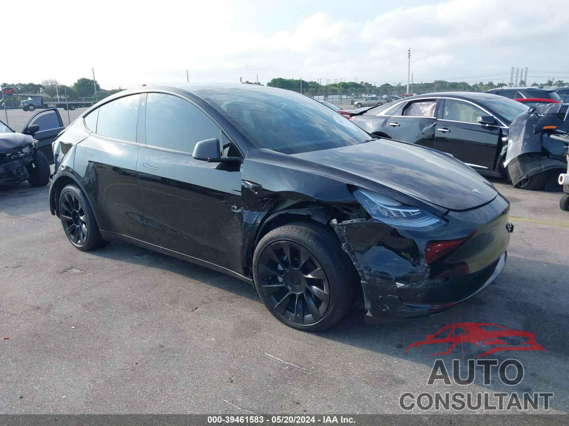 TESLA MODEL Y 2021 - 5YJYGAEE4MF250356