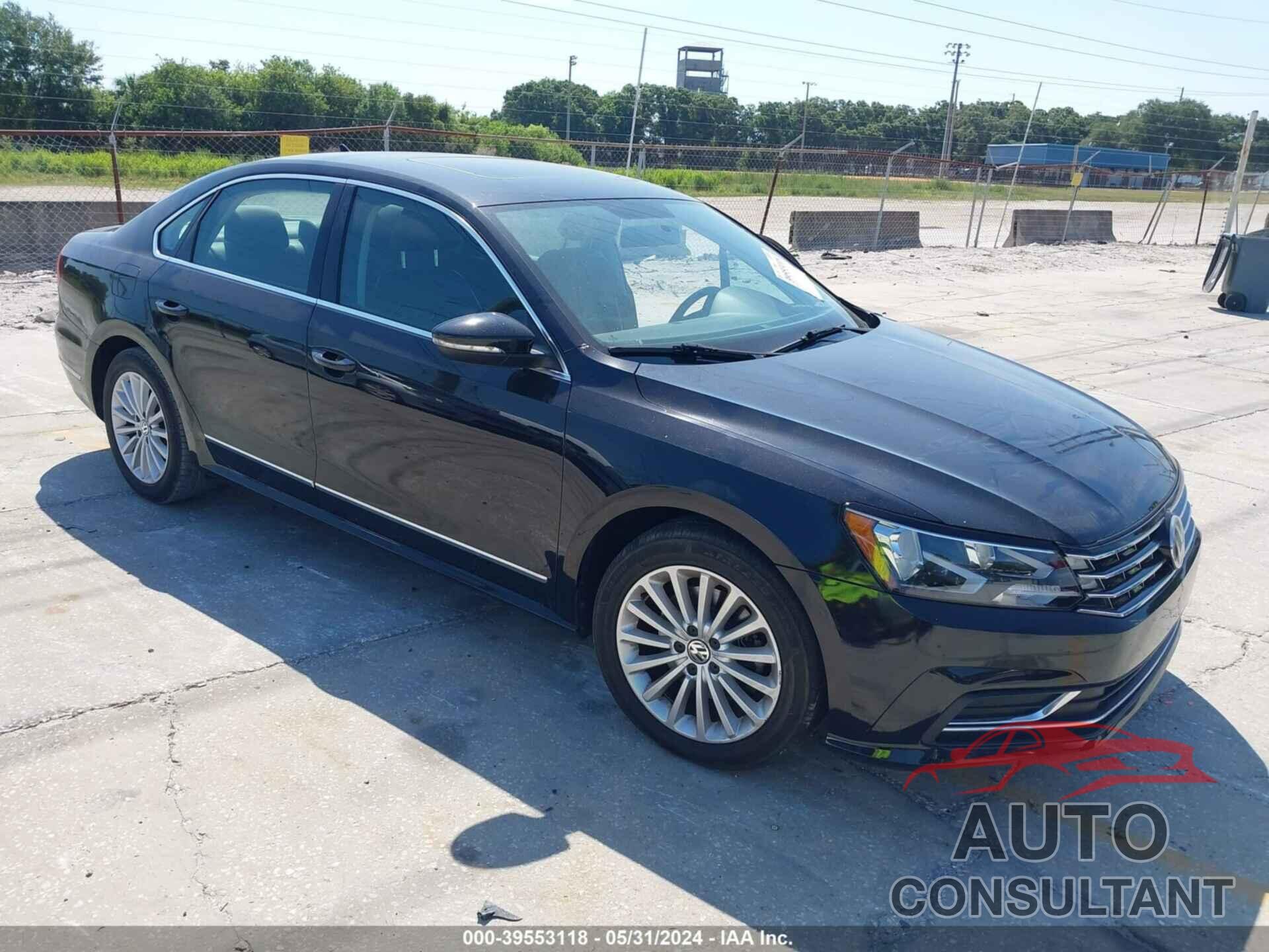 VOLKSWAGEN PASSAT 2017 - 1VWBT7A33HC061027