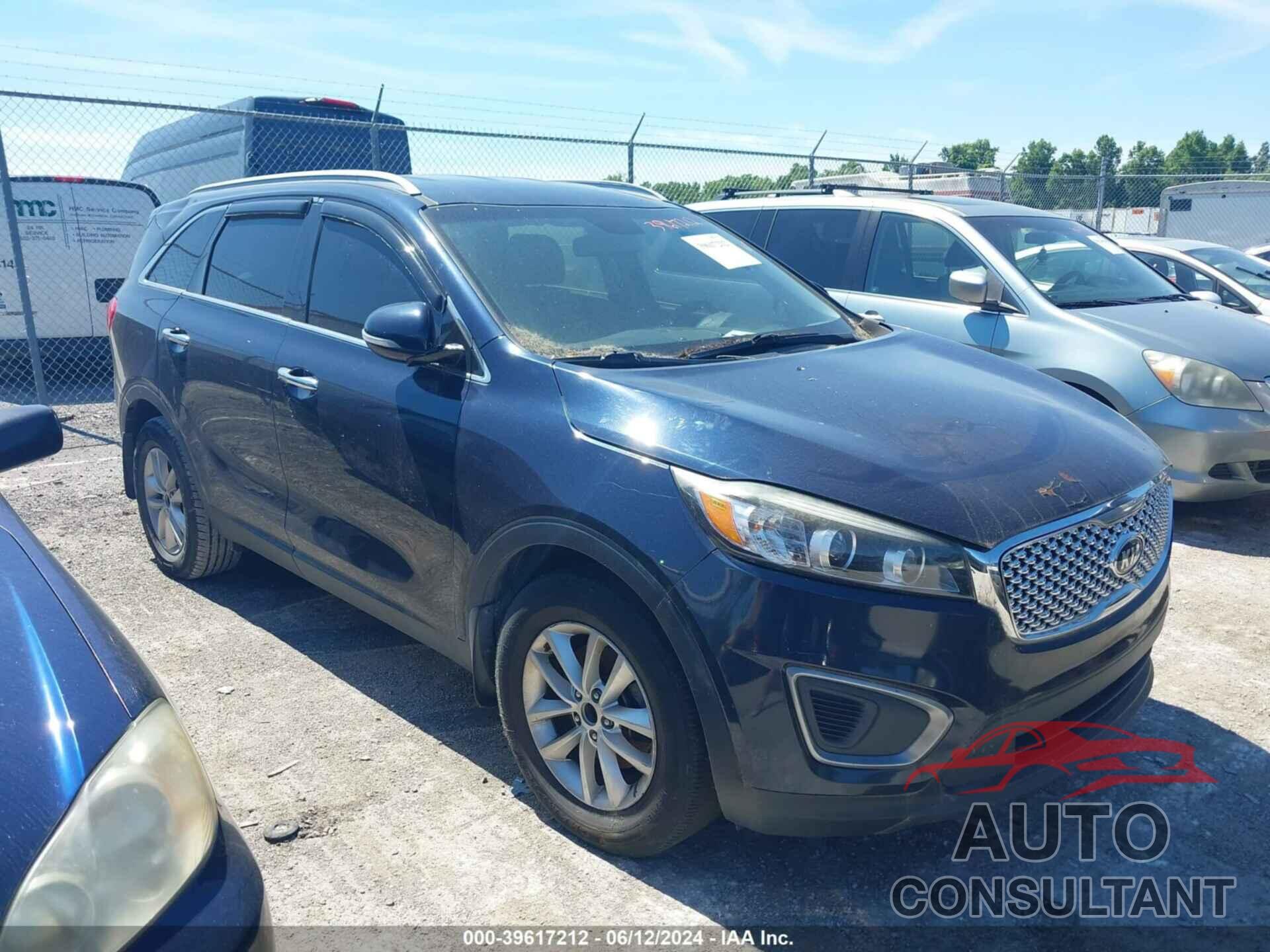 KIA SORENTO 2017 - 5XYPG4A3XHG192172