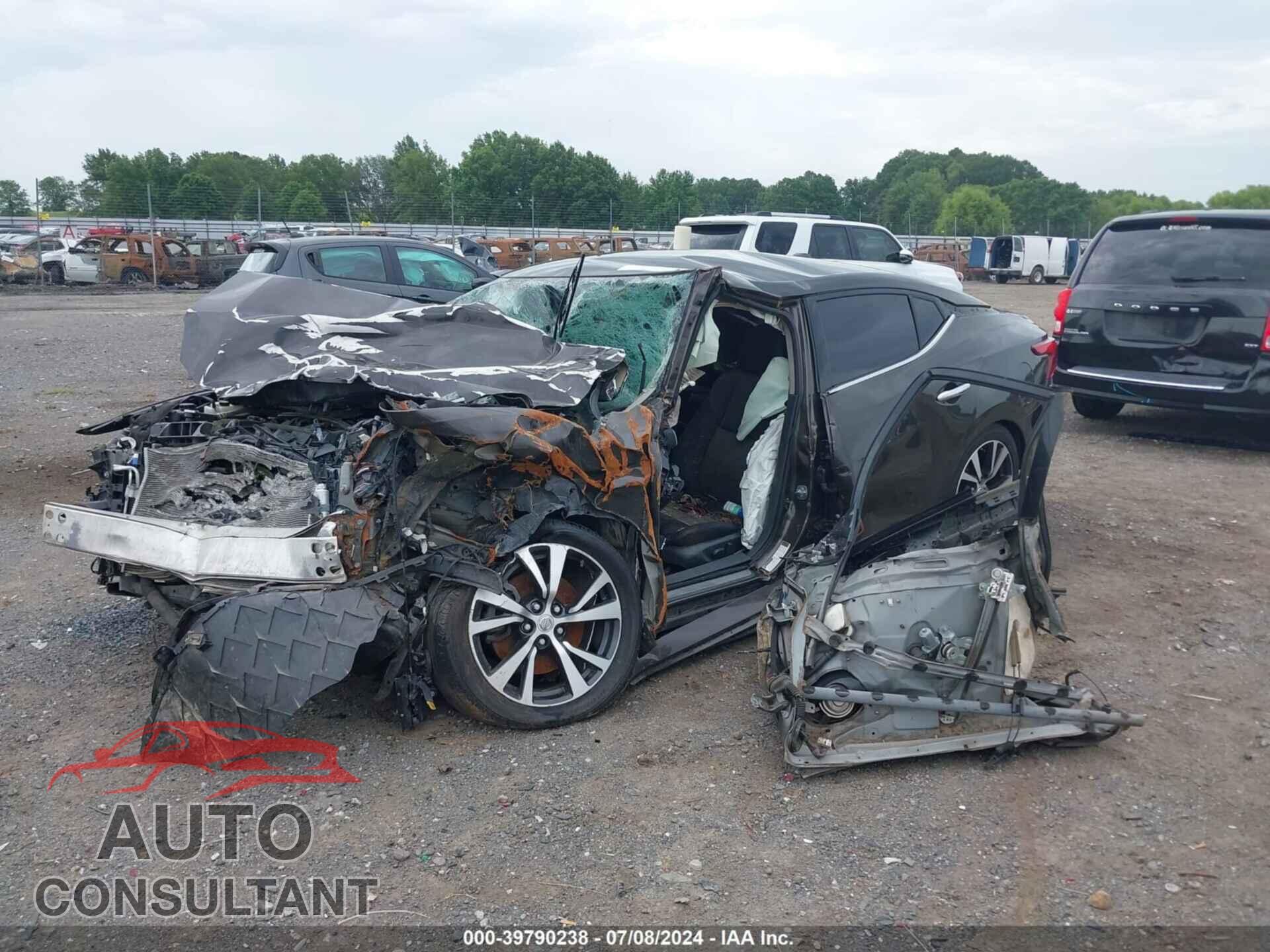 NISSAN MAXIMA 2017 - 1N4AA6AP1HC366646