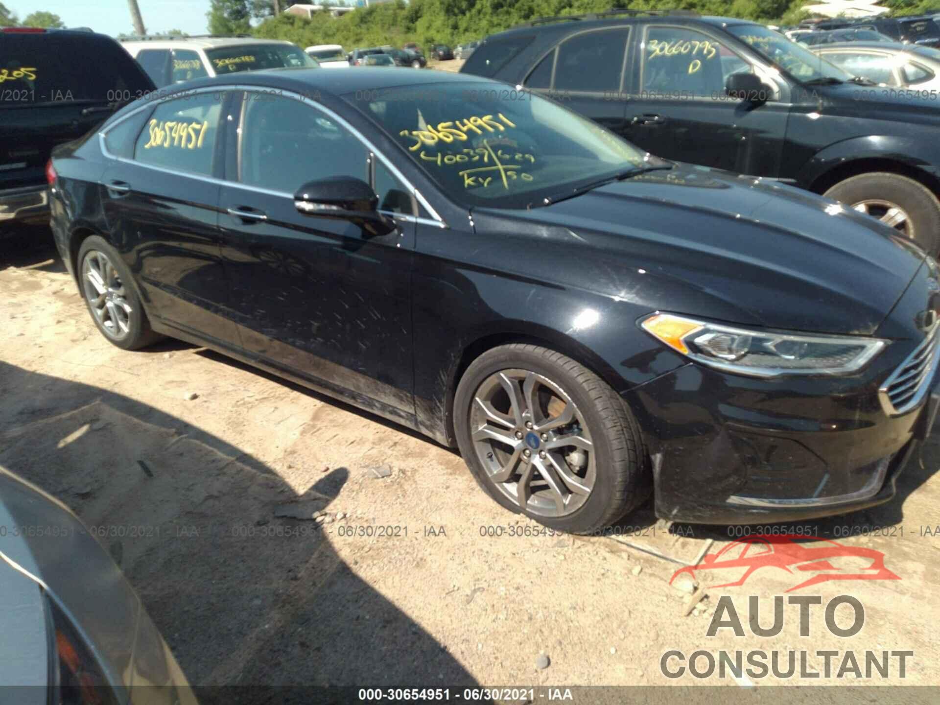 FORD FUSION 2019 - 3FA6P0CD5KR265171