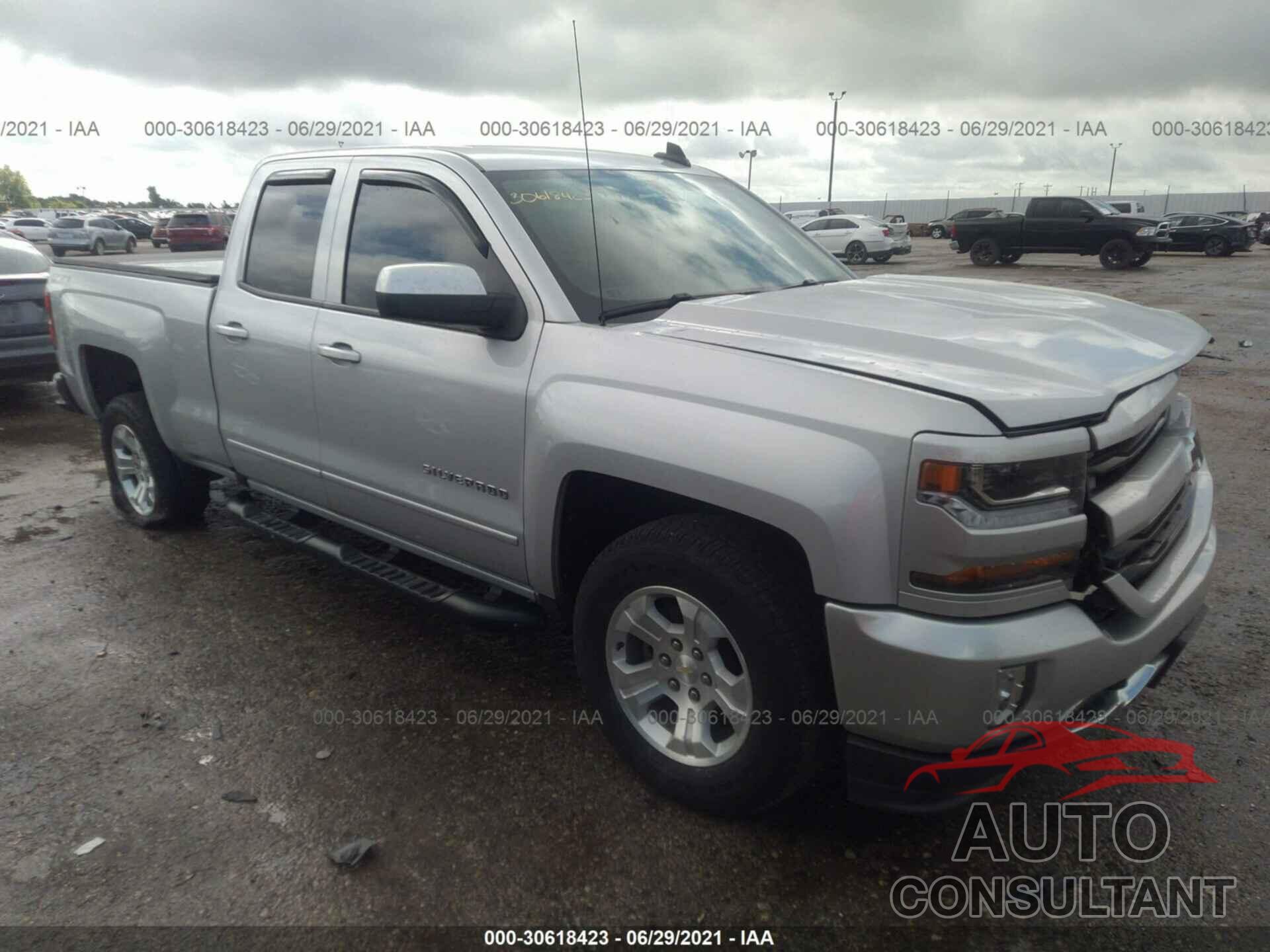 CHEVROLET SILVERADO 1500 2017 - 1GCVKREC9HZ173062