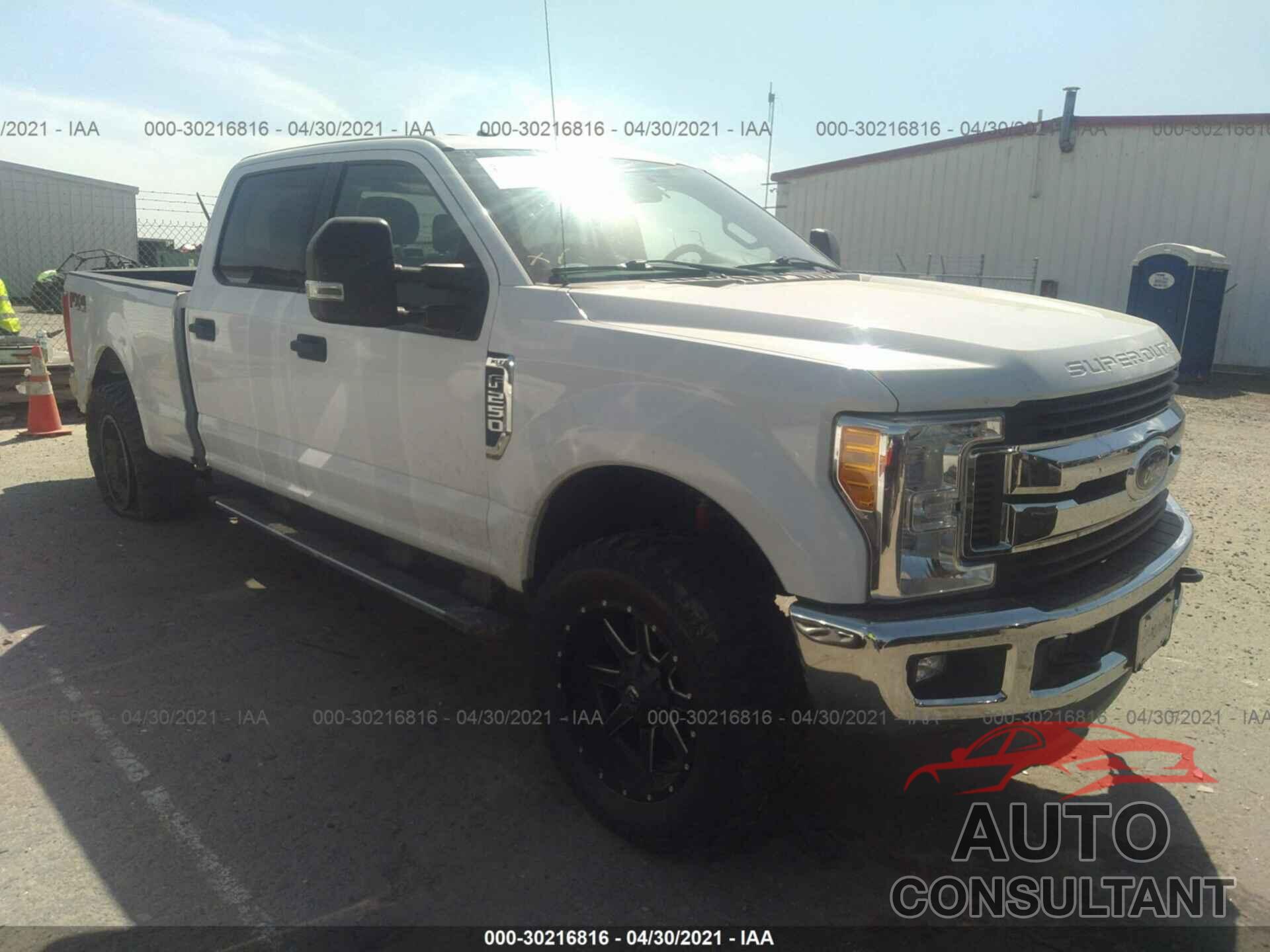 FORD SUPER DUTY F-250 SRW 2017 - 1FT7W2B68HED76549