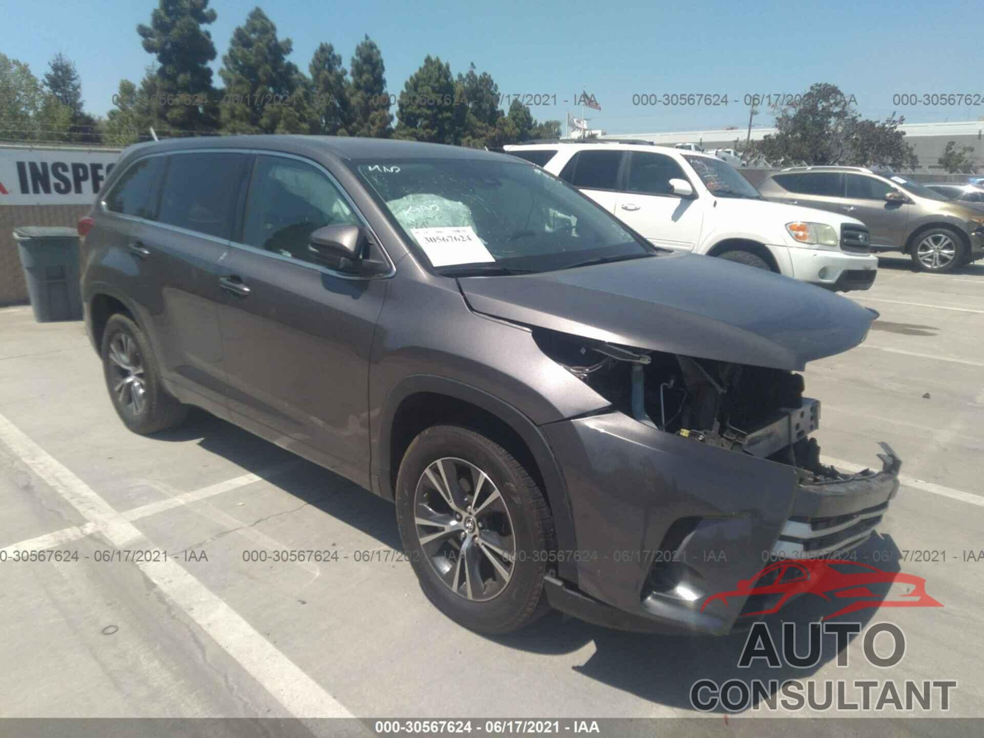 TOYOTA HIGHLANDER 2017 - 5TDZARFH8HS026473