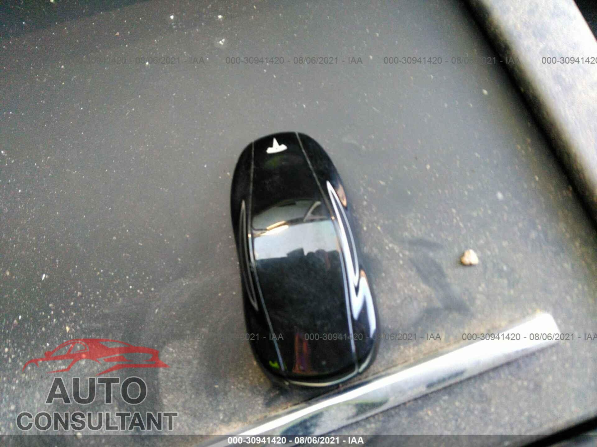 TESLA MODEL S 2017 - 5YJSA1E40HF184277