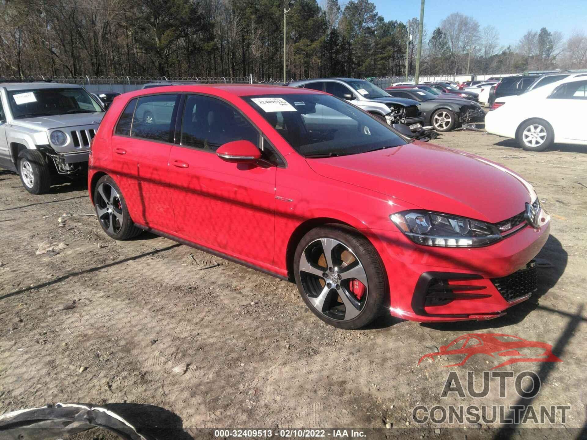 VOLKSWAGEN GOLF GTI 2019 - 3VW6T7AU3KM009462