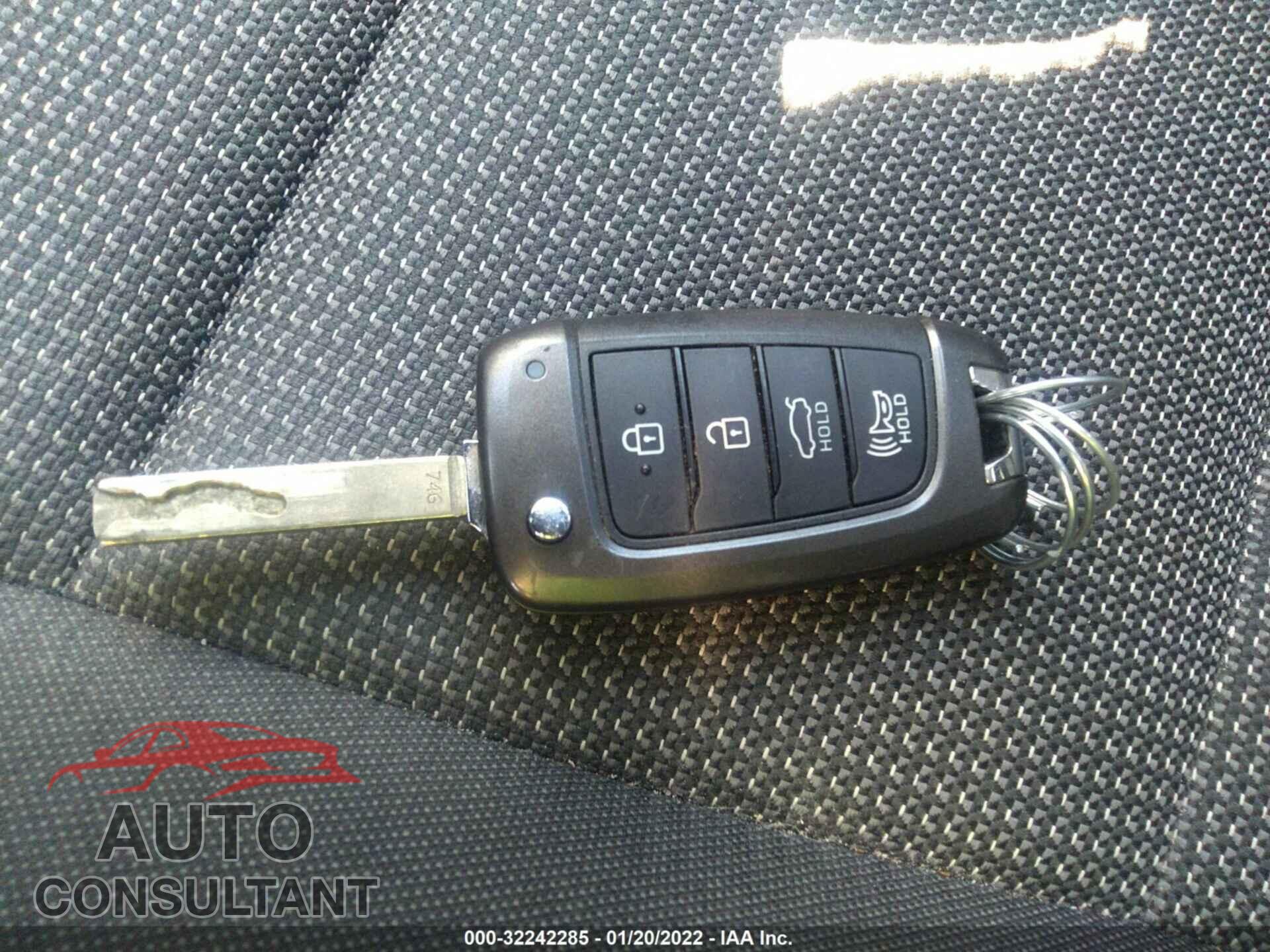 HYUNDAI ACCENT 2020 - 3KPC24A63LE100882