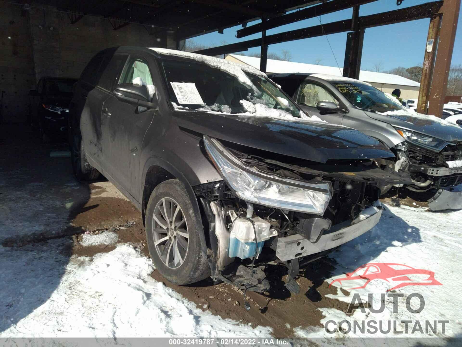 TOYOTA HIGHLANDER 2018 - 5TDJZRFH4JS487892