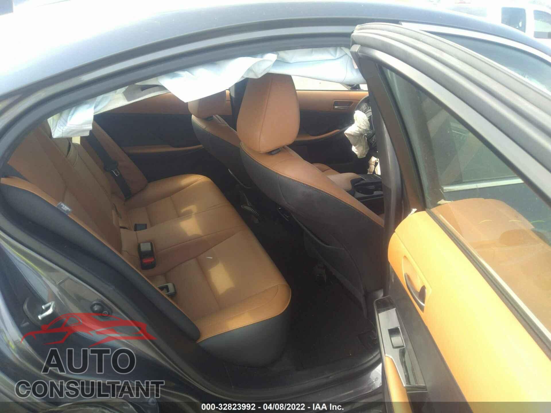 LEXUS IS 2021 - JTHAA1D28M5111387